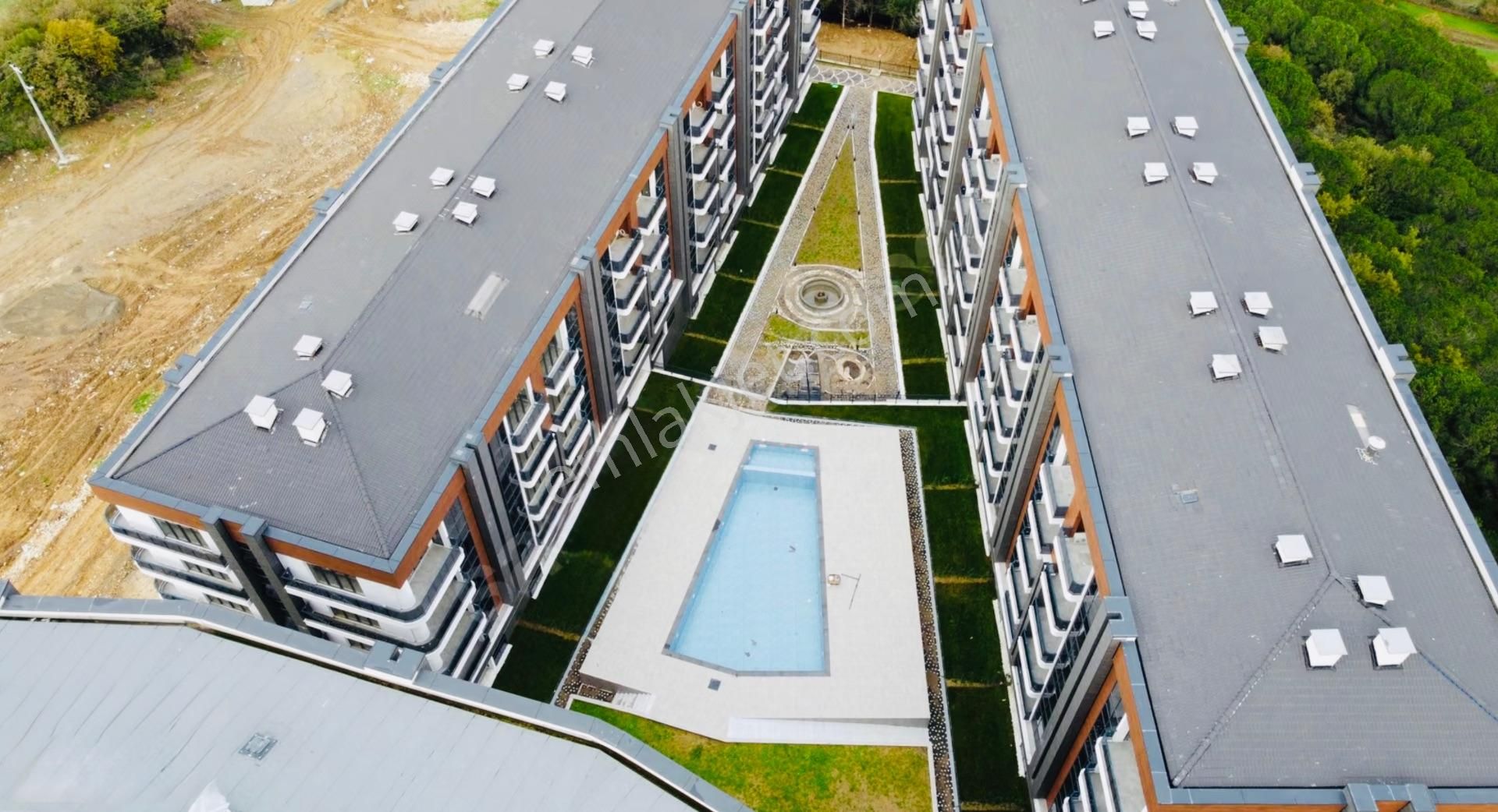 Samanlı Meydan Suiet'te 1+1 Satılık Daire - Görsel 2