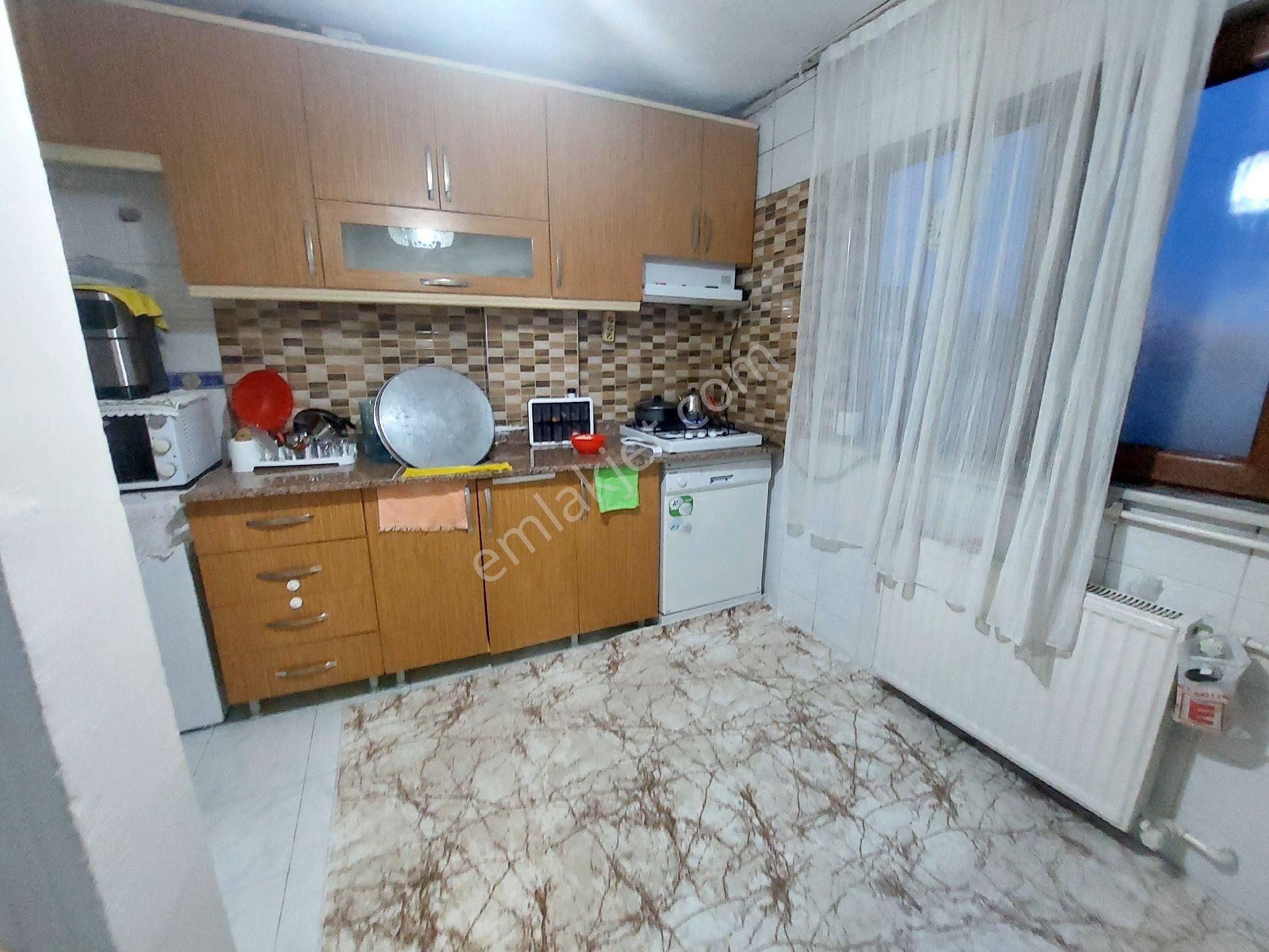 Gaziosmanpaşa Küçükköy Beşyol De Satılık Daire 3.kat 3+1 1 - Görsel 10