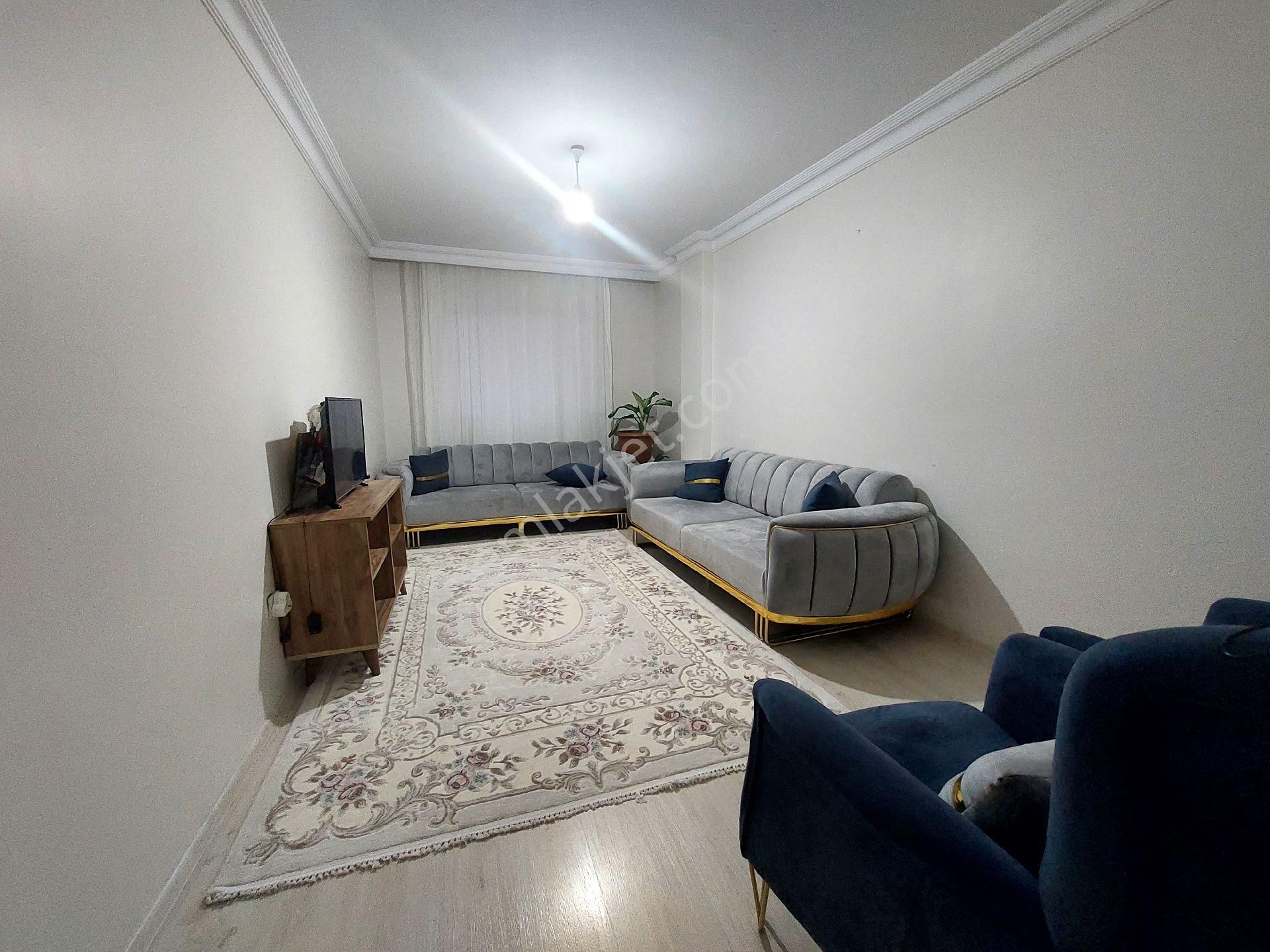 Gaziosmanpaşa Küçükköy Beşyol De Satılık Daire 3.kat 3+1 1