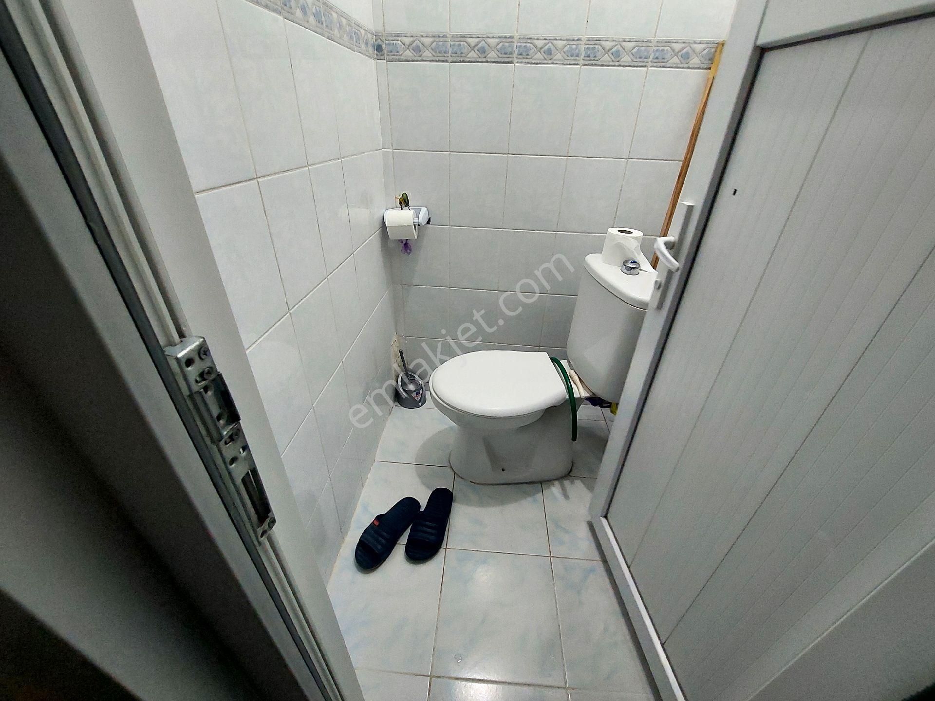 Gaziosmanpaşa Küçükköy Beşyol De Satılık Daire 3.kat 3+1 1 - Görsel 17