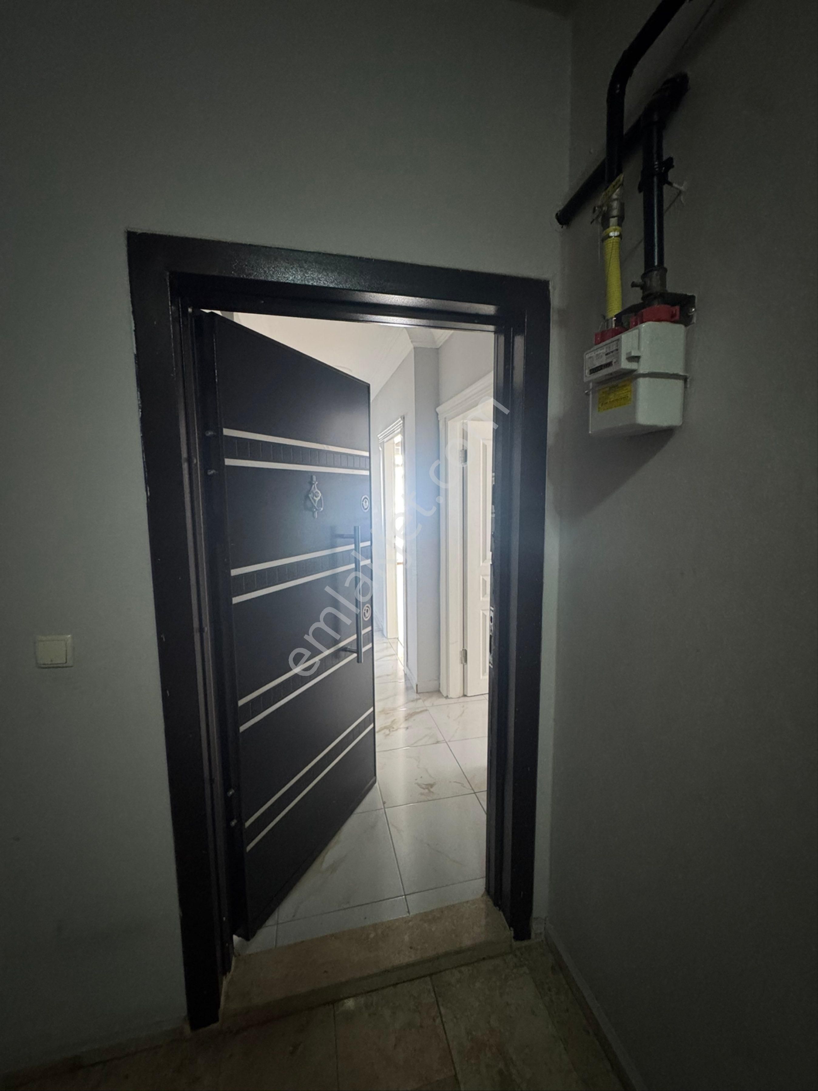 A K Mutludan Kızılarık Gebizlide Nezih Sitede Kombili 2+1 Daire - Görsel 4