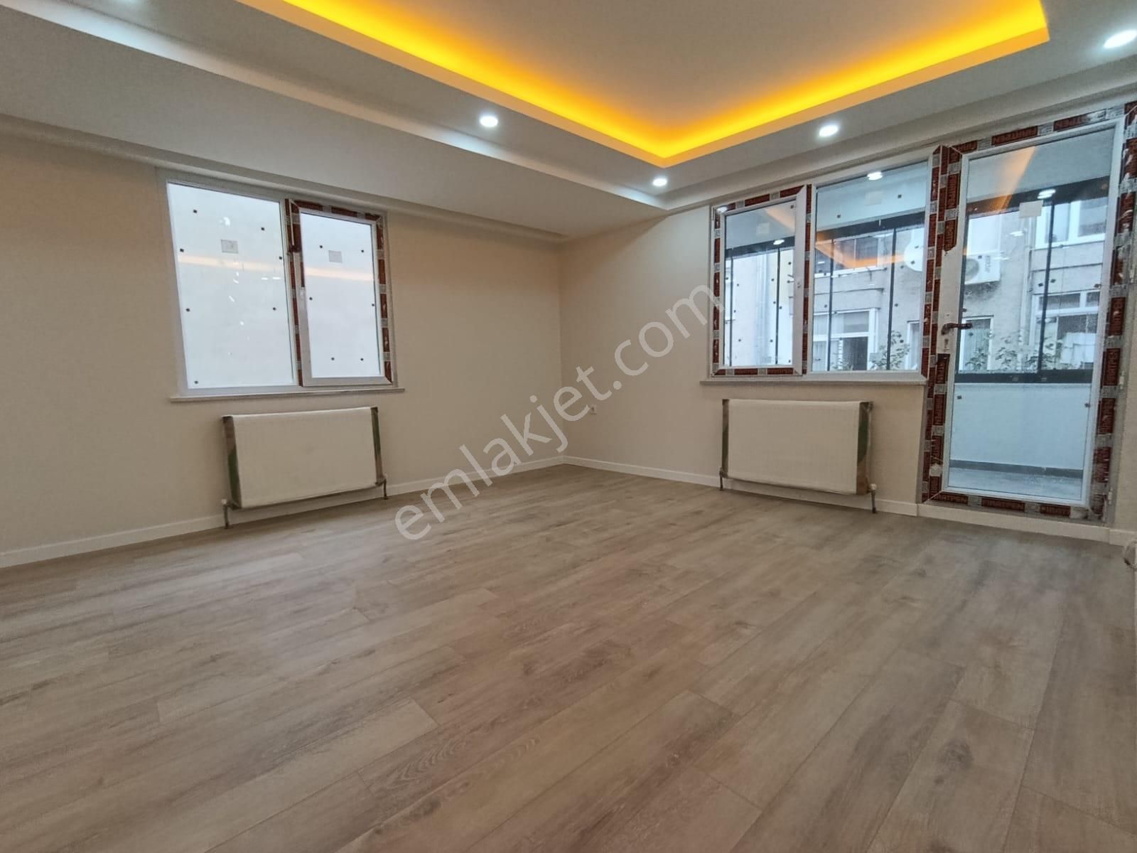 Bahçelievler Cumhuriyet Mahallesinde 2+1 Yeni Bina Kiralık Daire