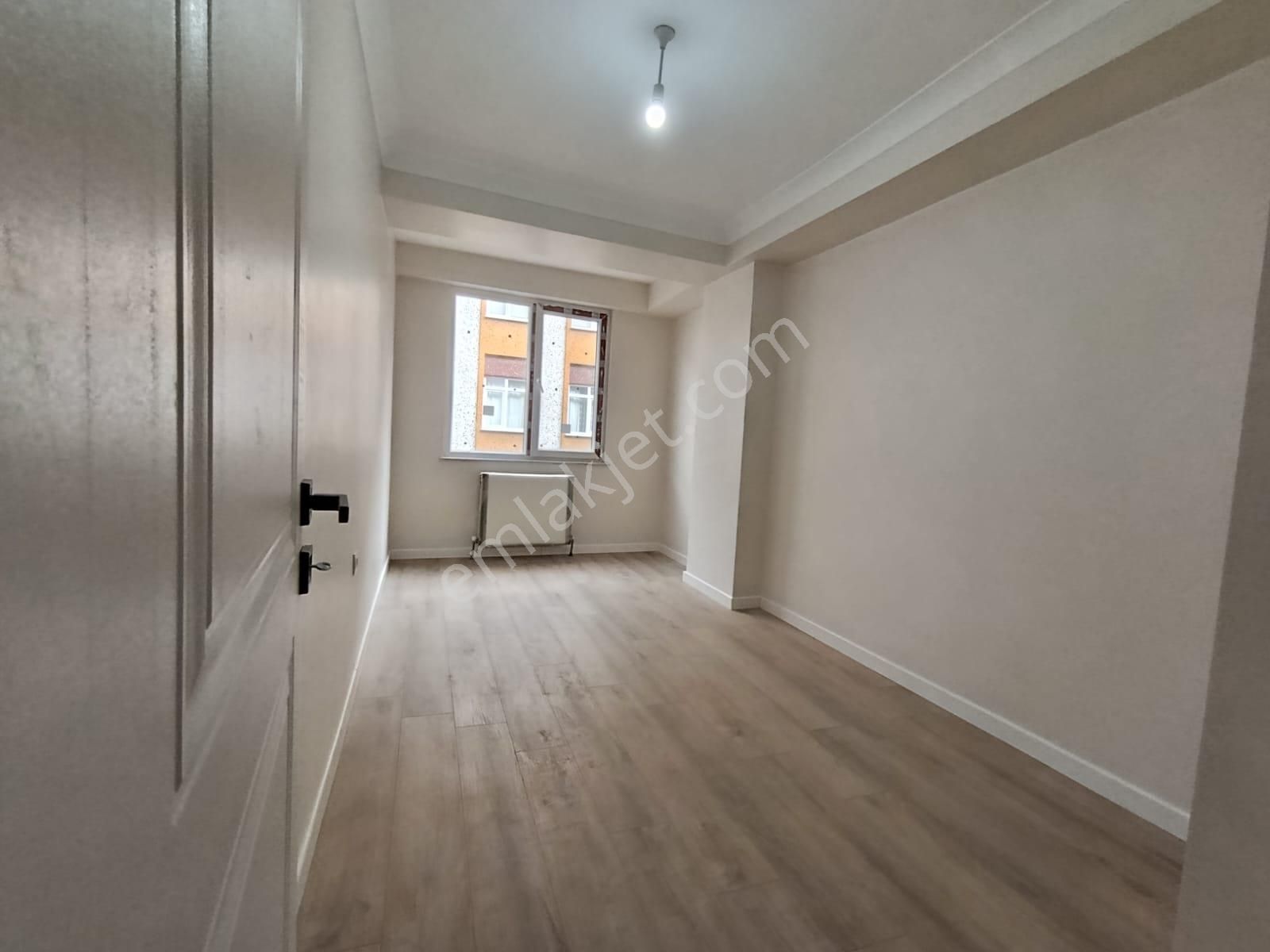 Bahçelievler Cumhuriyet Mahallesinde 2+1 Yeni Bina Kiralık Daire - Görsel 11