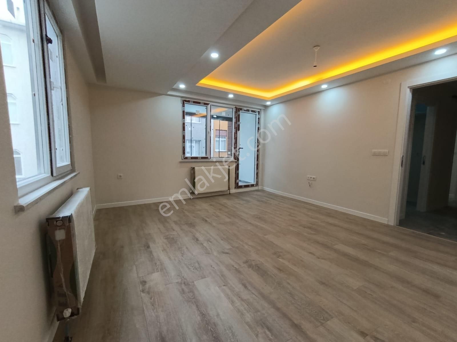 Bahçelievler Cumhuriyet Mahallesinde 2+1 Yeni Bina Kiralık Daire - Görsel 3