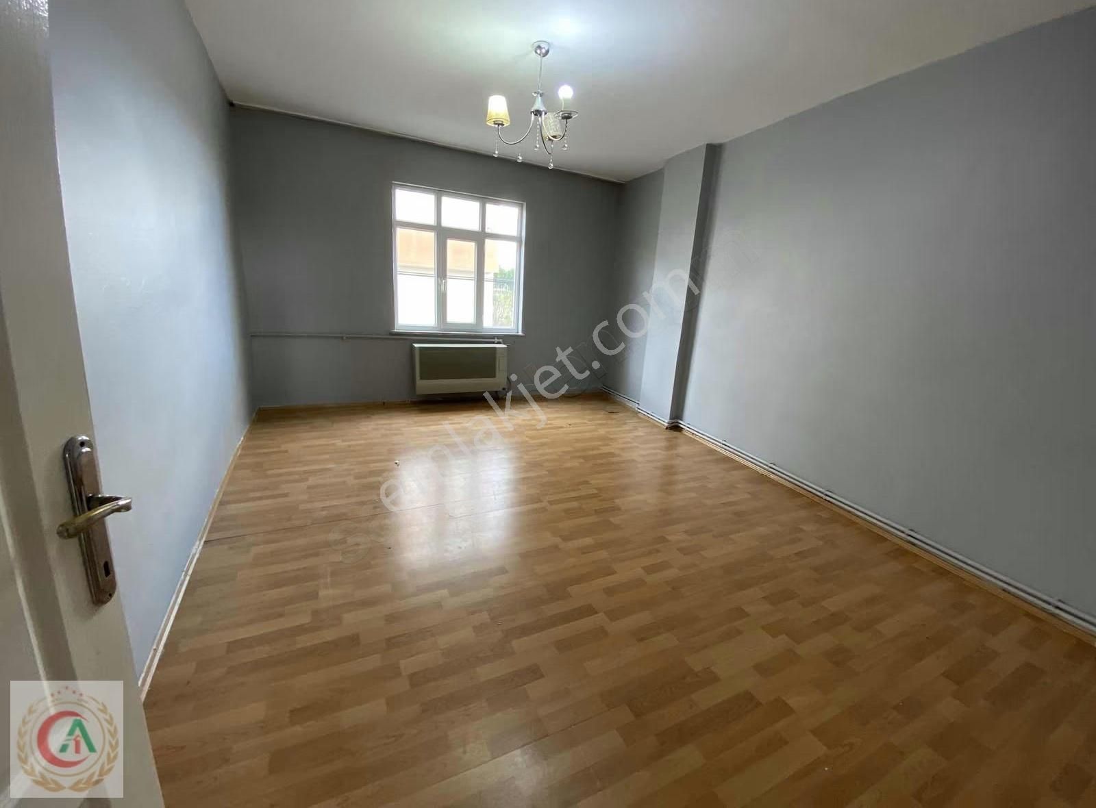 Akdoğan İnş Yayla Mah Kiralık 2+1 115m2 1.kat Önü Bahçeli Daire
