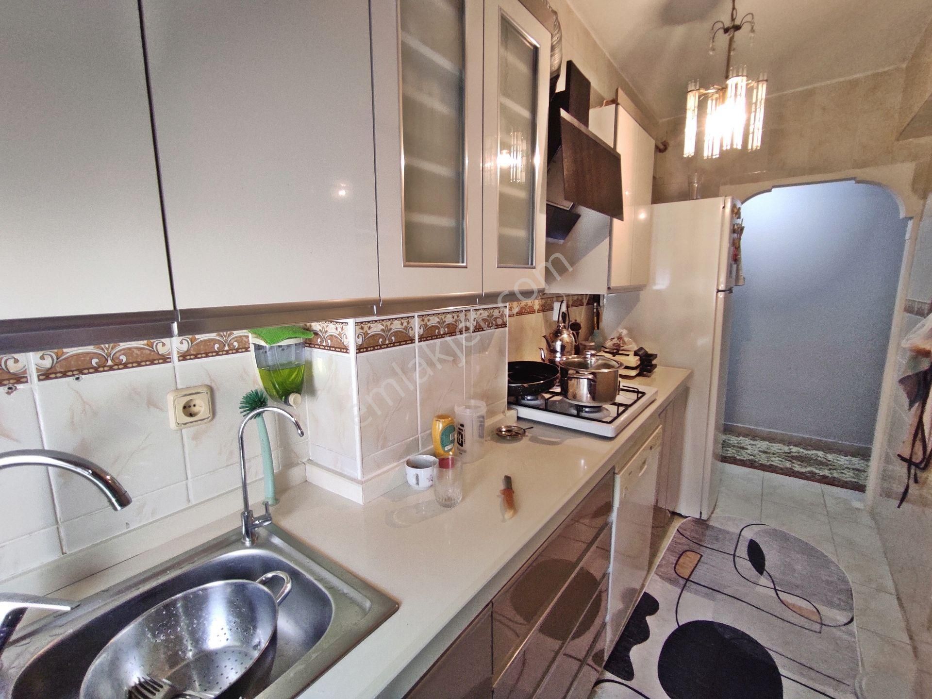 Bahçelievler Cumhuriyet Mah 85,m2-2+1-4,kat Daire - Görsel 12