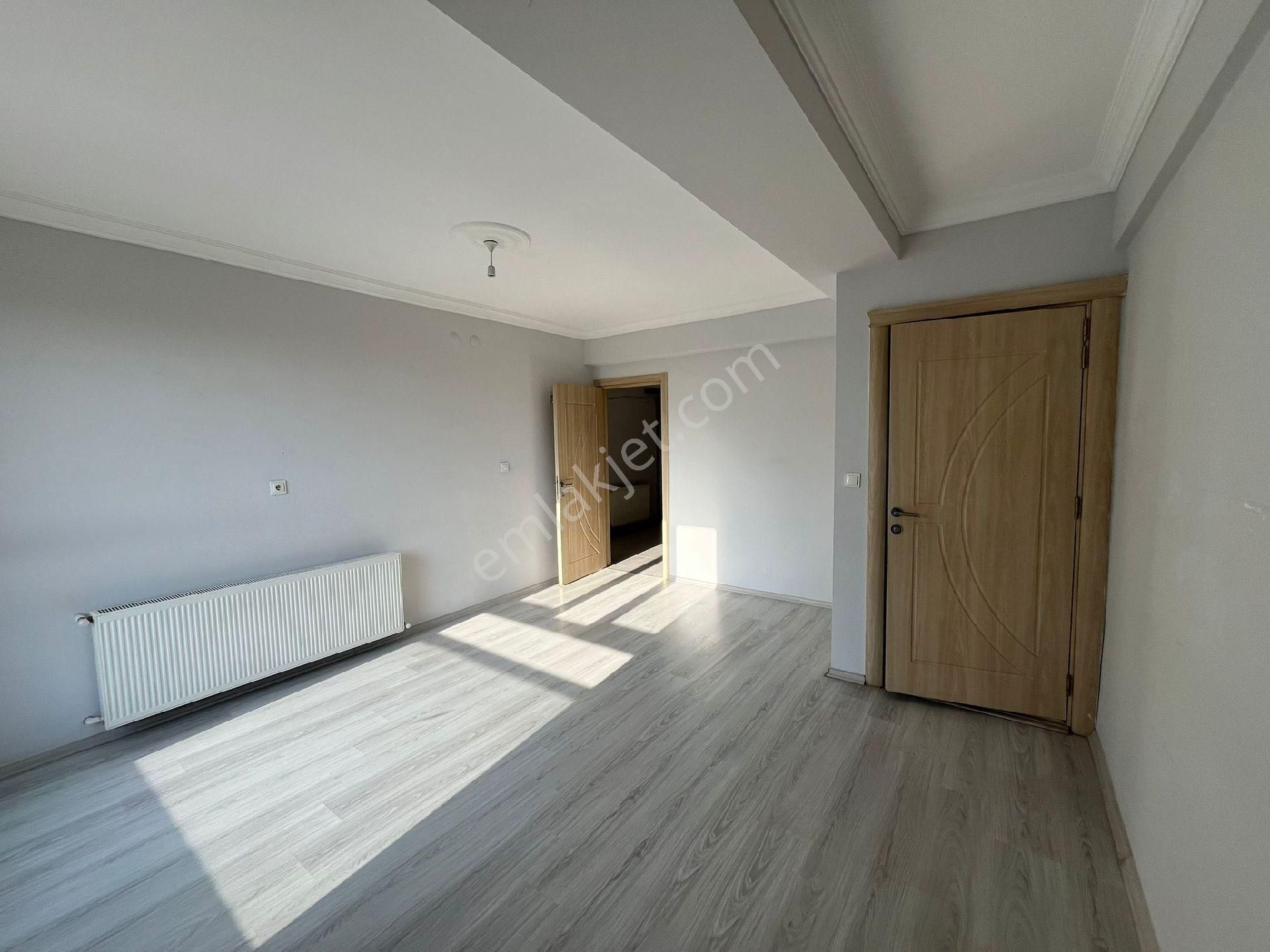 Ayrancılar Staremlaktan İzmir Aydın Yolu Ŭzerı 4.kat Kiralık Daire