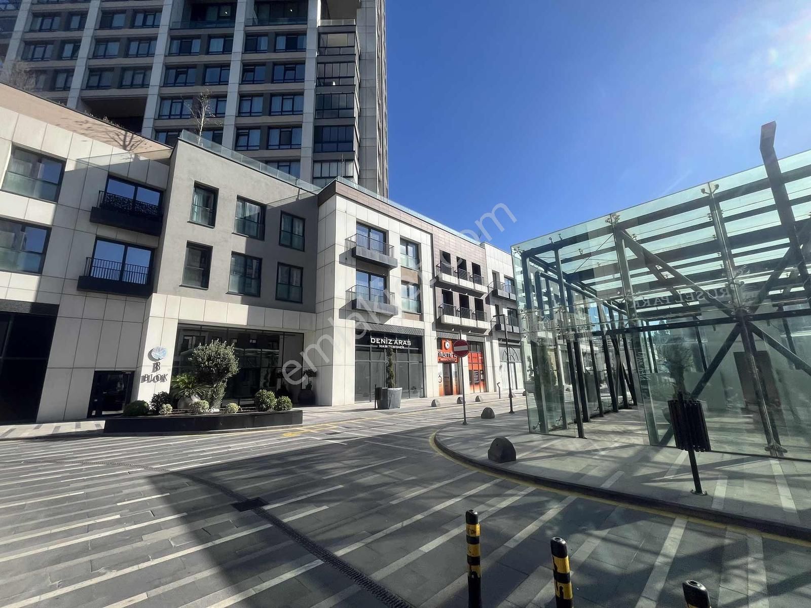 Bahçeşehir Park Gölette Satılık Boş İçi Hazır Dükkan Mağaza - Görsel 5