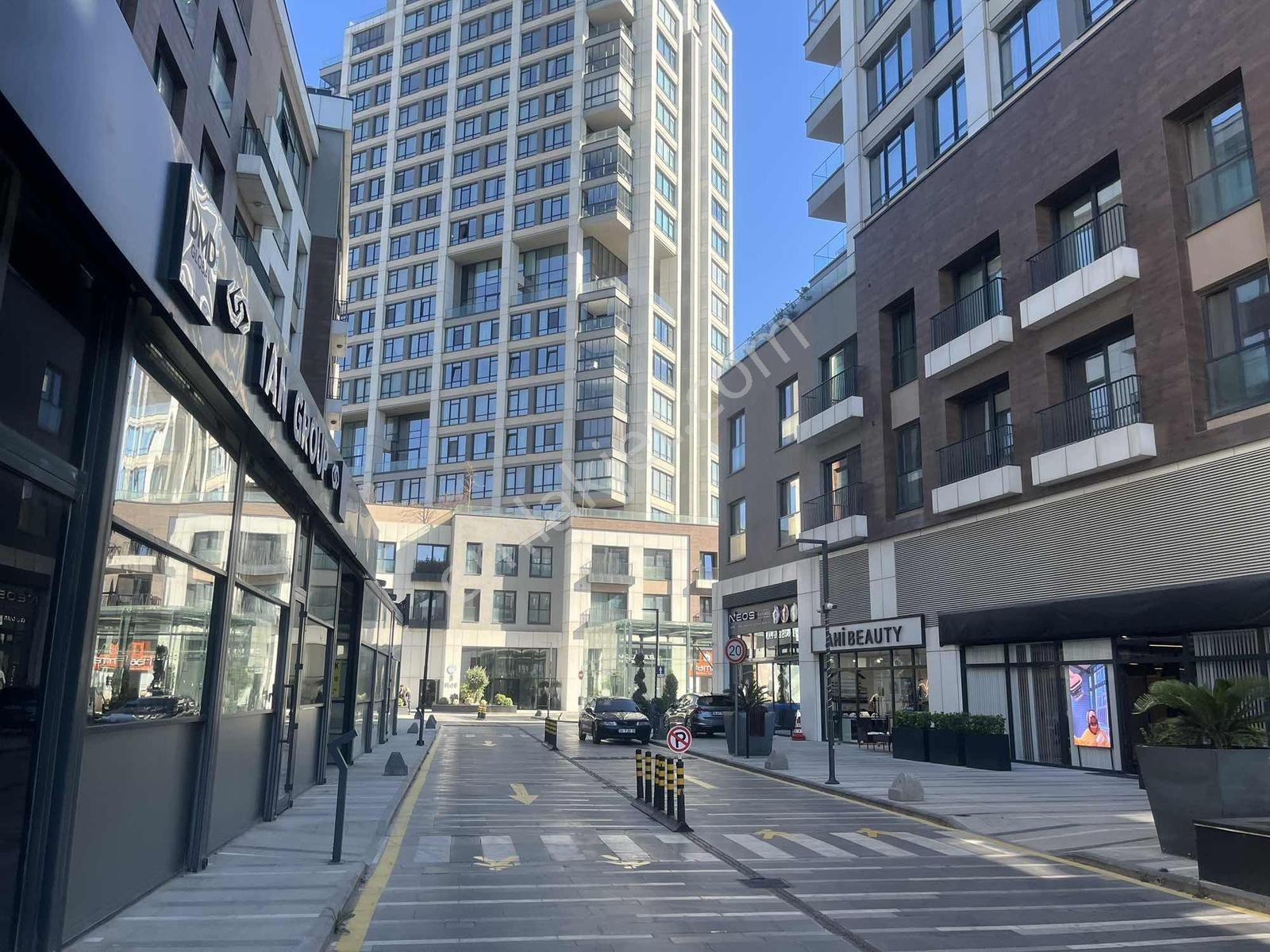 Bahçeşehir Park Gölette Satılık Boş İçi Hazır Dükkan Mağaza - Görsel 12