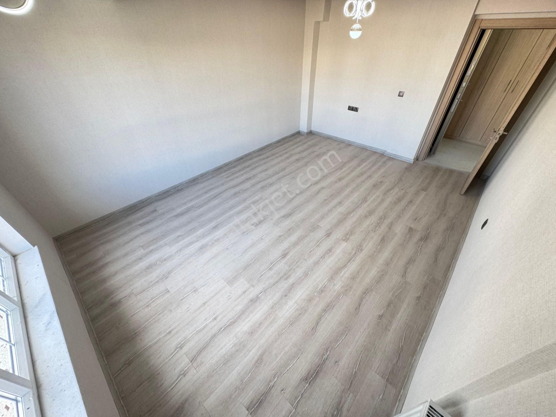 Fevzi Çakmak Mhde 2+1 Kat Konumunda Geniş Balkonlu Satılık Daire - Görsel 10
