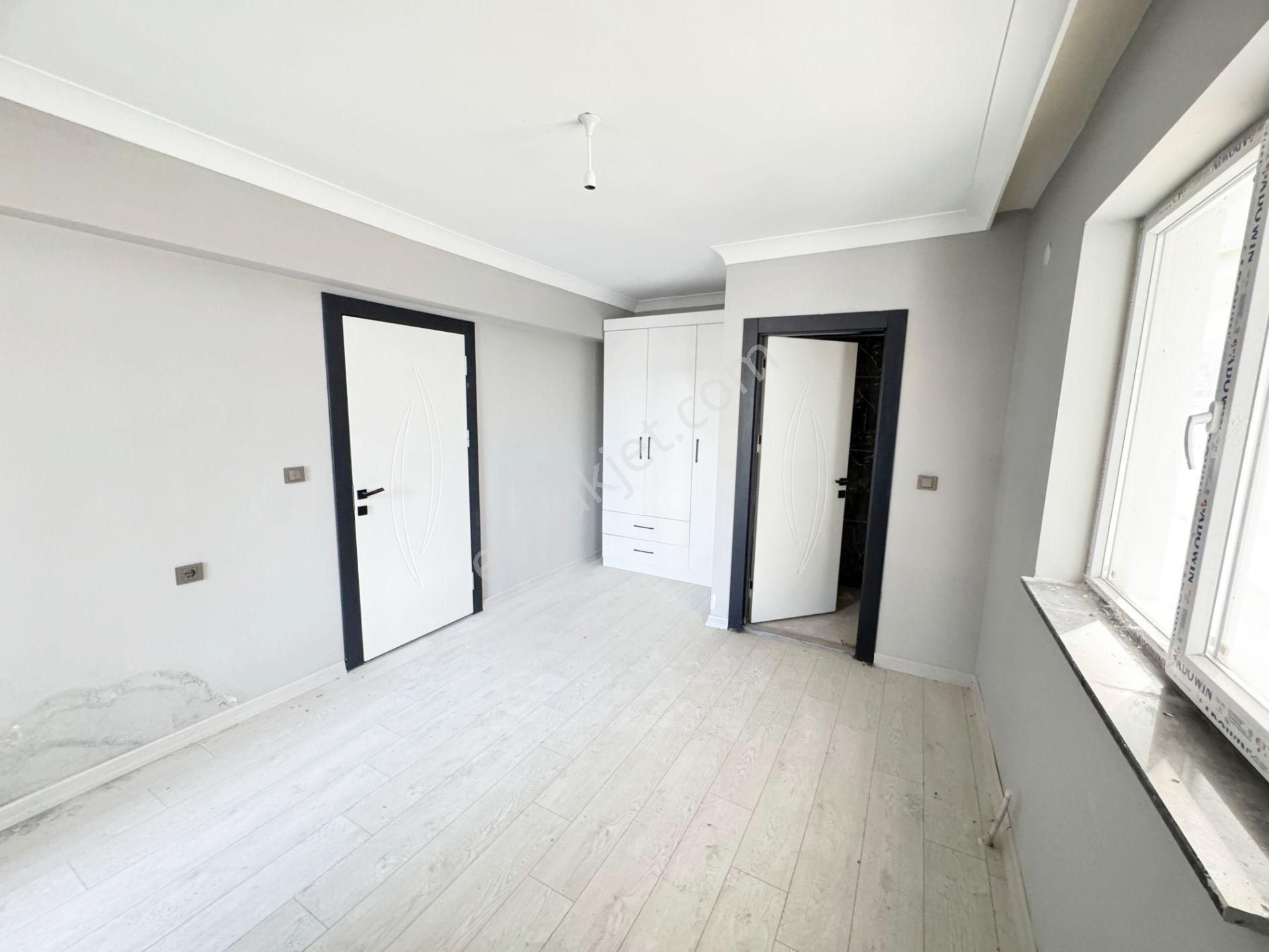 Yenikent M.kemal Mh.de 3+1 Girişte Okullar Bölgesinde Satılık Daire - Görsel 12