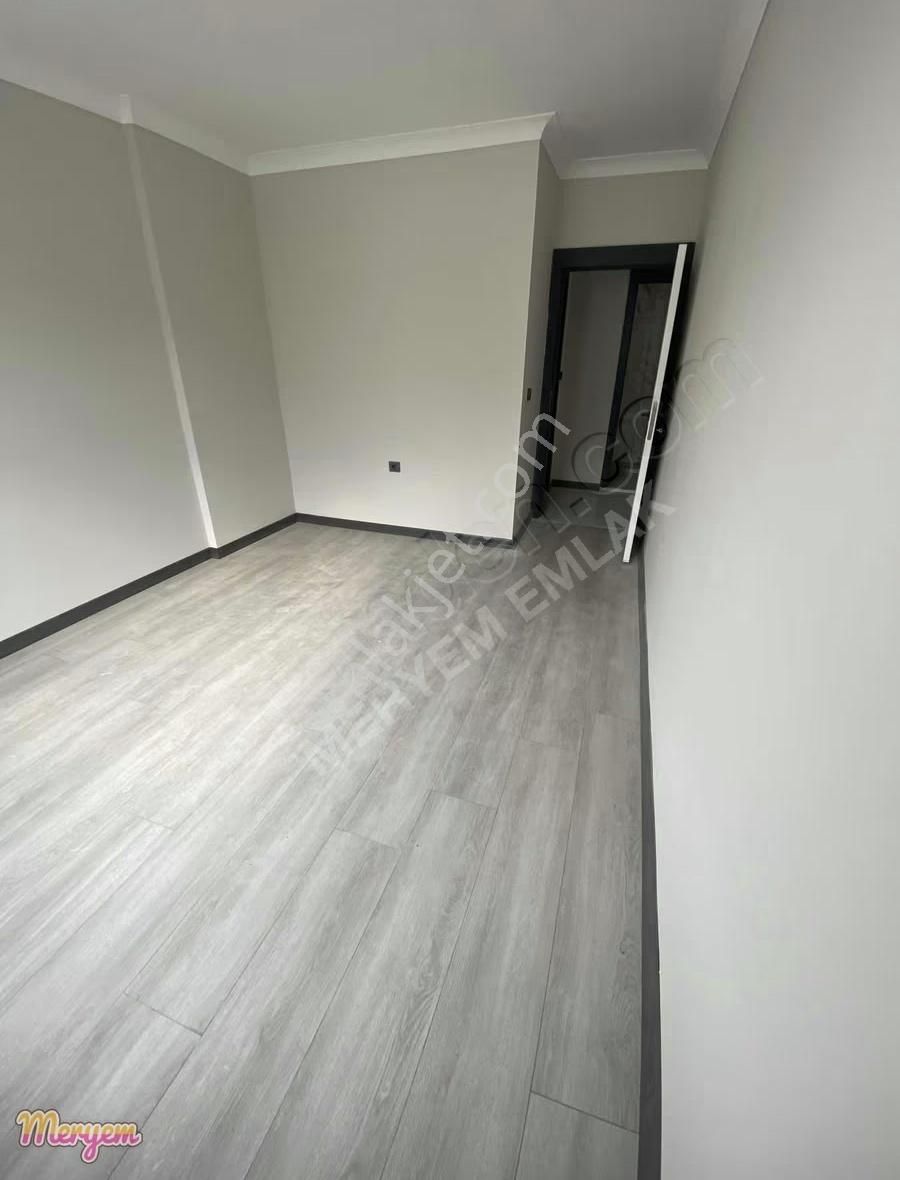 Meryem Emlaktan Bostancık Caddesi Dibinde 3+1 Satılık Daire - Görsel 5