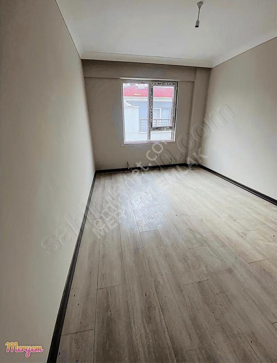 Meryem Emlaktan Bostancık Caddesi Dibinde 3+1 Satılık Daire - Görsel 9