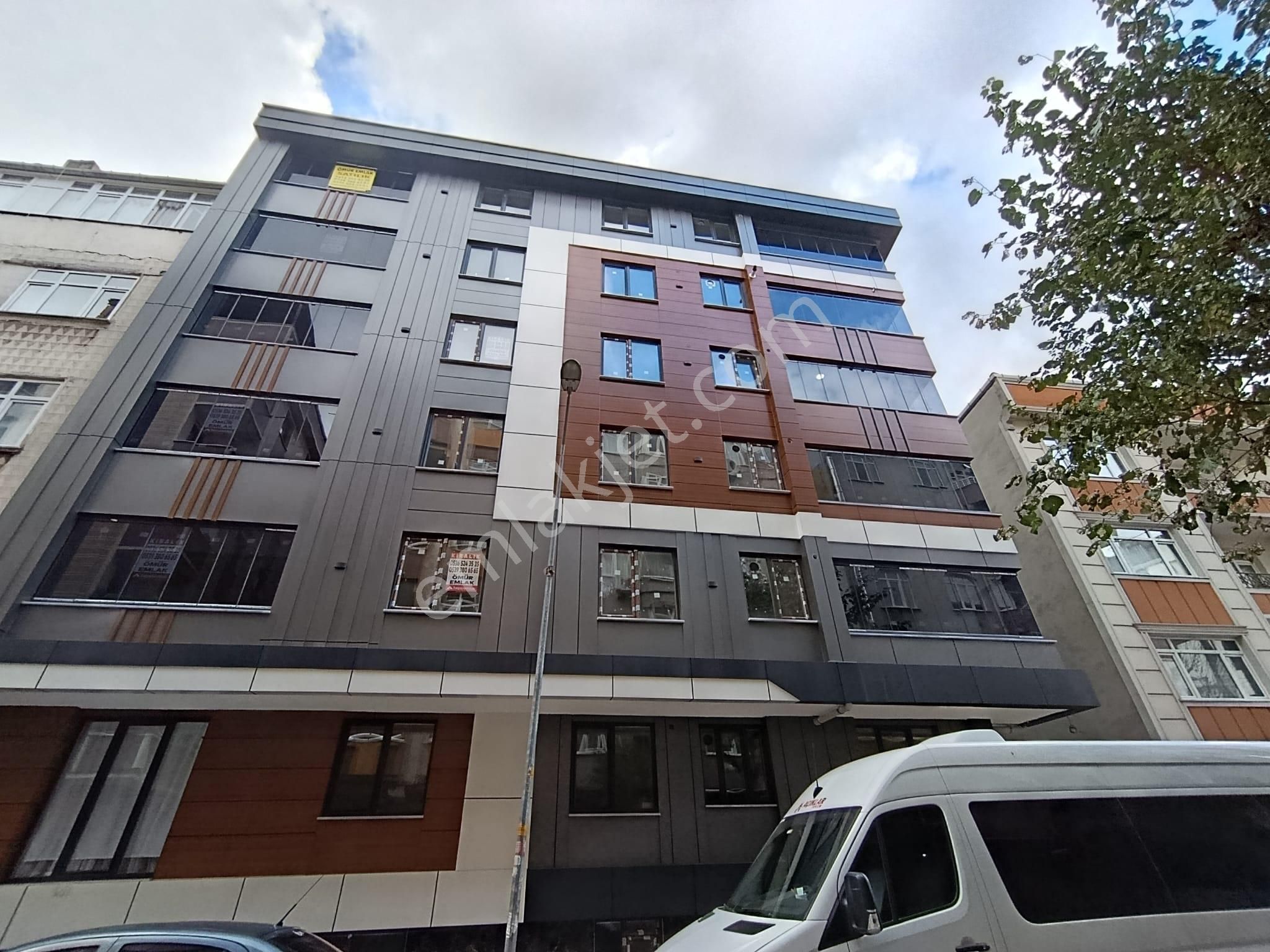 Bahçelievler Cumhuriyet Mah. 4+2 Yeni Bina Satılık Dubleks Daire