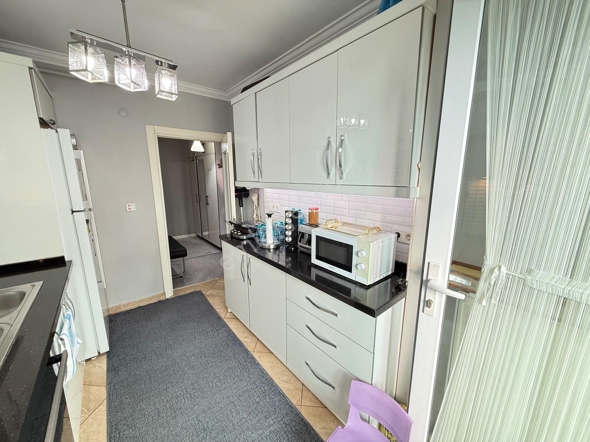 Yeni Mahalle Metronun Karşısında Site İçi Satılık 2+1 Lüks Daire - Görsel 9