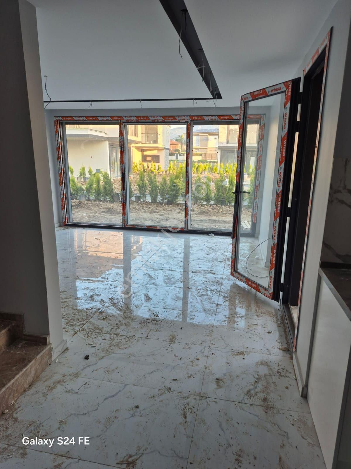 Kuşadası Satılık 3+1 Villa - Görsel 8