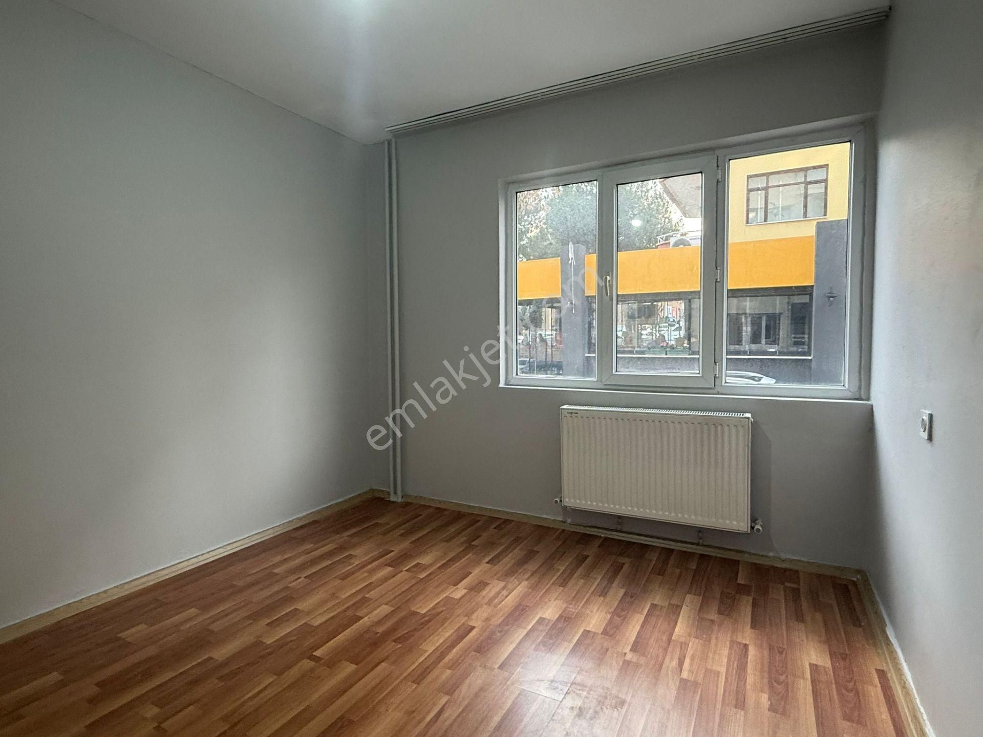 Binyapı'dan Foruma Çok Yakın Kiralık İçi Yeni Daire ! - Görsel 10