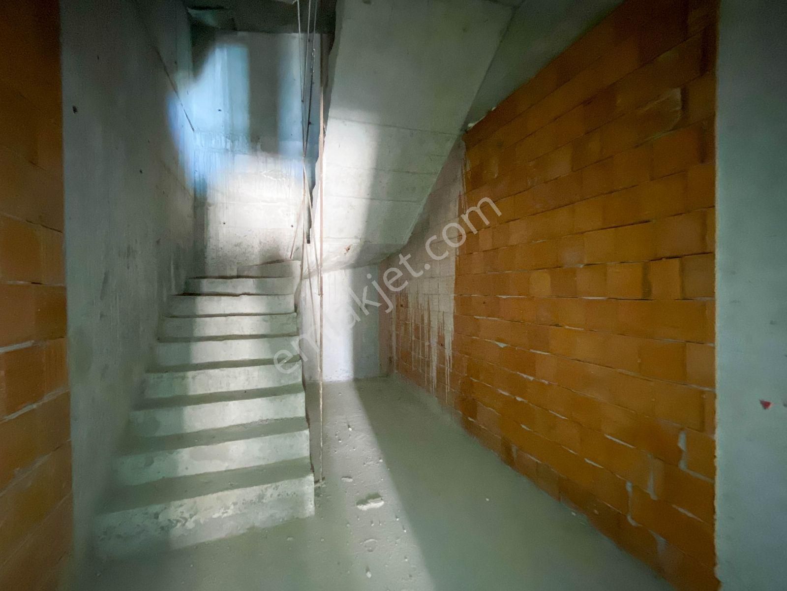 Emlak Konut Vadi Evleri 1 ▀ 5+1 Tripleks Villa ▀ 200 M² Bahçeli - Görsel 15