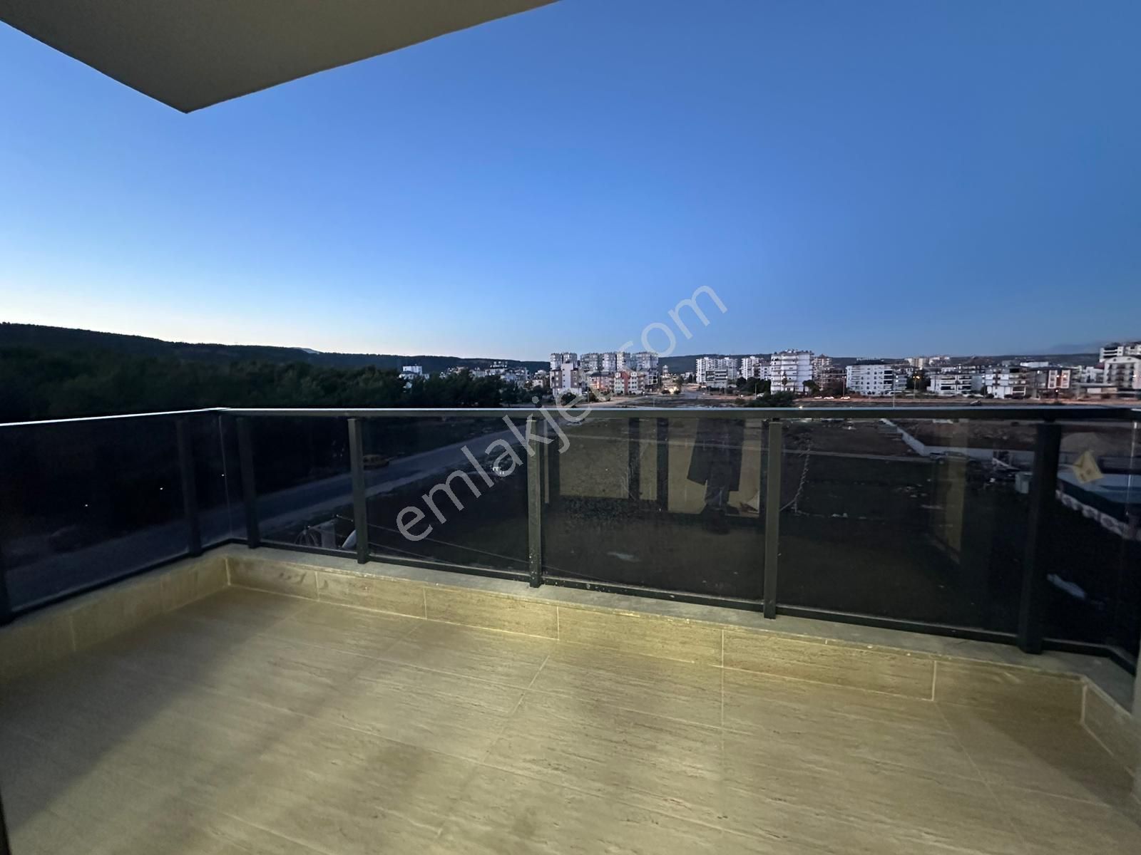 V. Karşıyaka Mah. 2+1 Abd Mutfak Sıfır Kiralık Daire - Görsel 4