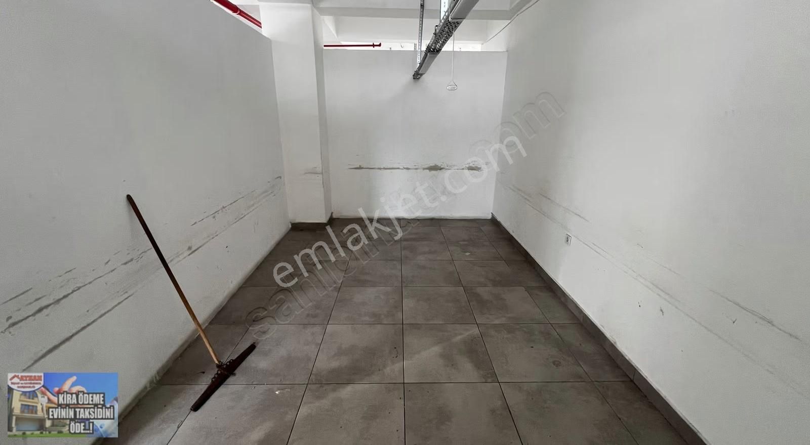 Yunusemre Mah'de İş Merkezin'de Kiralık 400m2 - Görsel 6