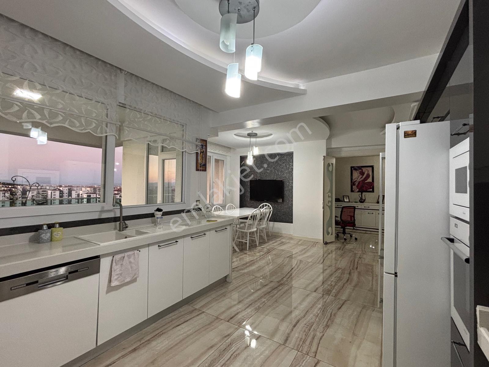 Forum Karşısında Güneş Yapıda Satılık Daire - Görsel 11