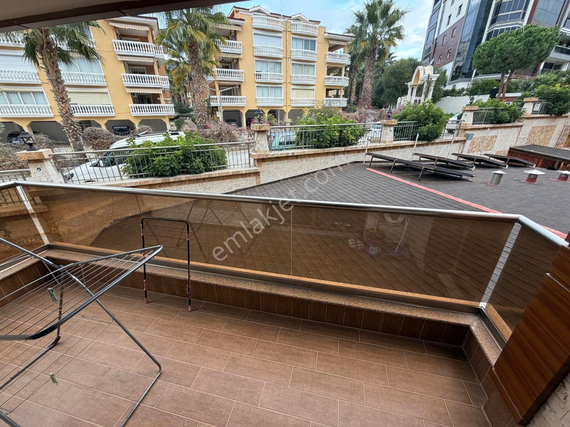 Marina Bölgesinde Lüks 3+1 - Görsel 25