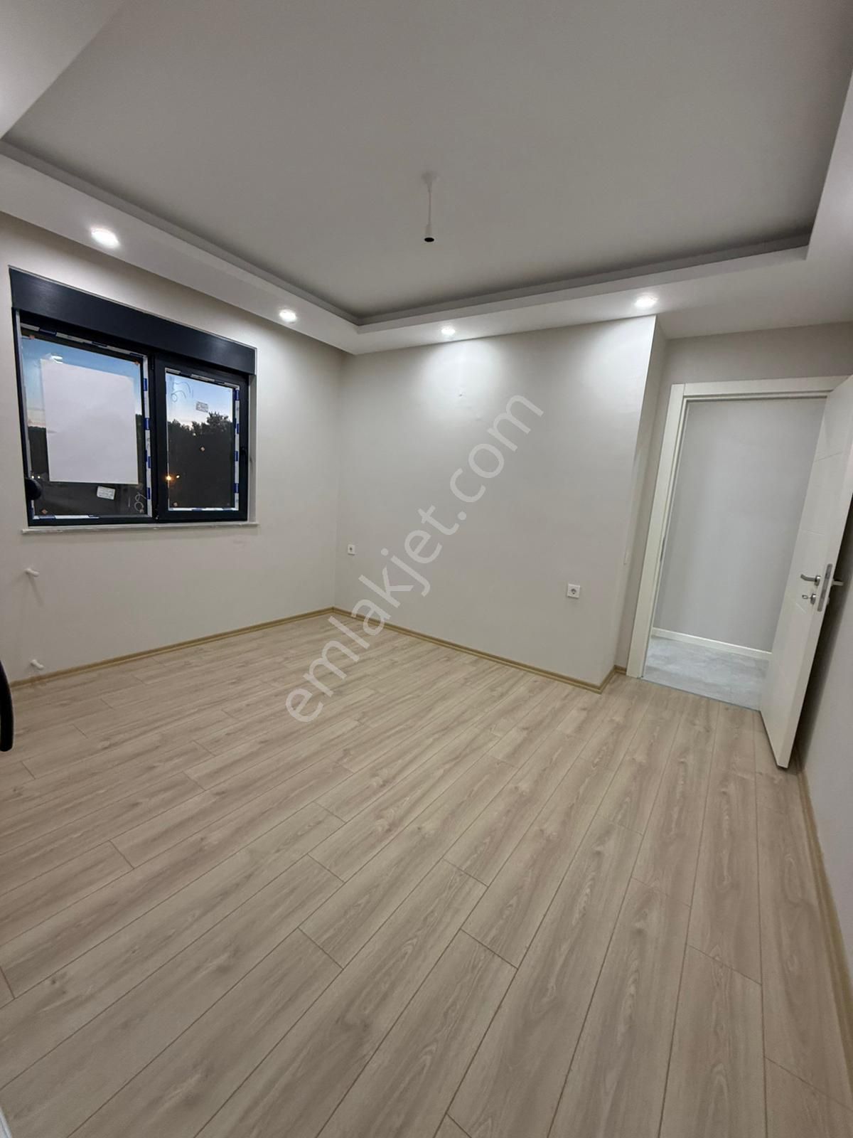 V.karşıyakada Mükemmel Konum Daire Yüksek Kredili 2+1 - Görsel 9