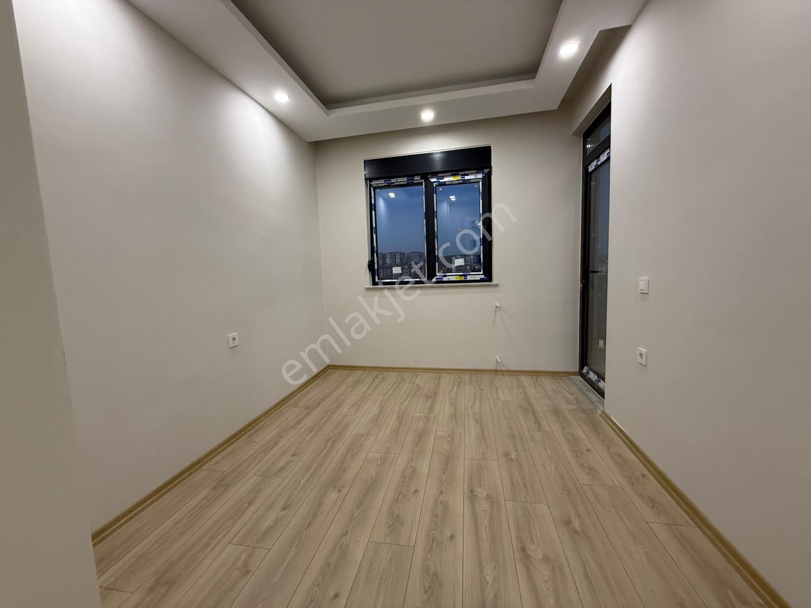 V.karşıyakada Mükemmel Konum Daire Yüksek Kredili 2+1 - Görsel 20