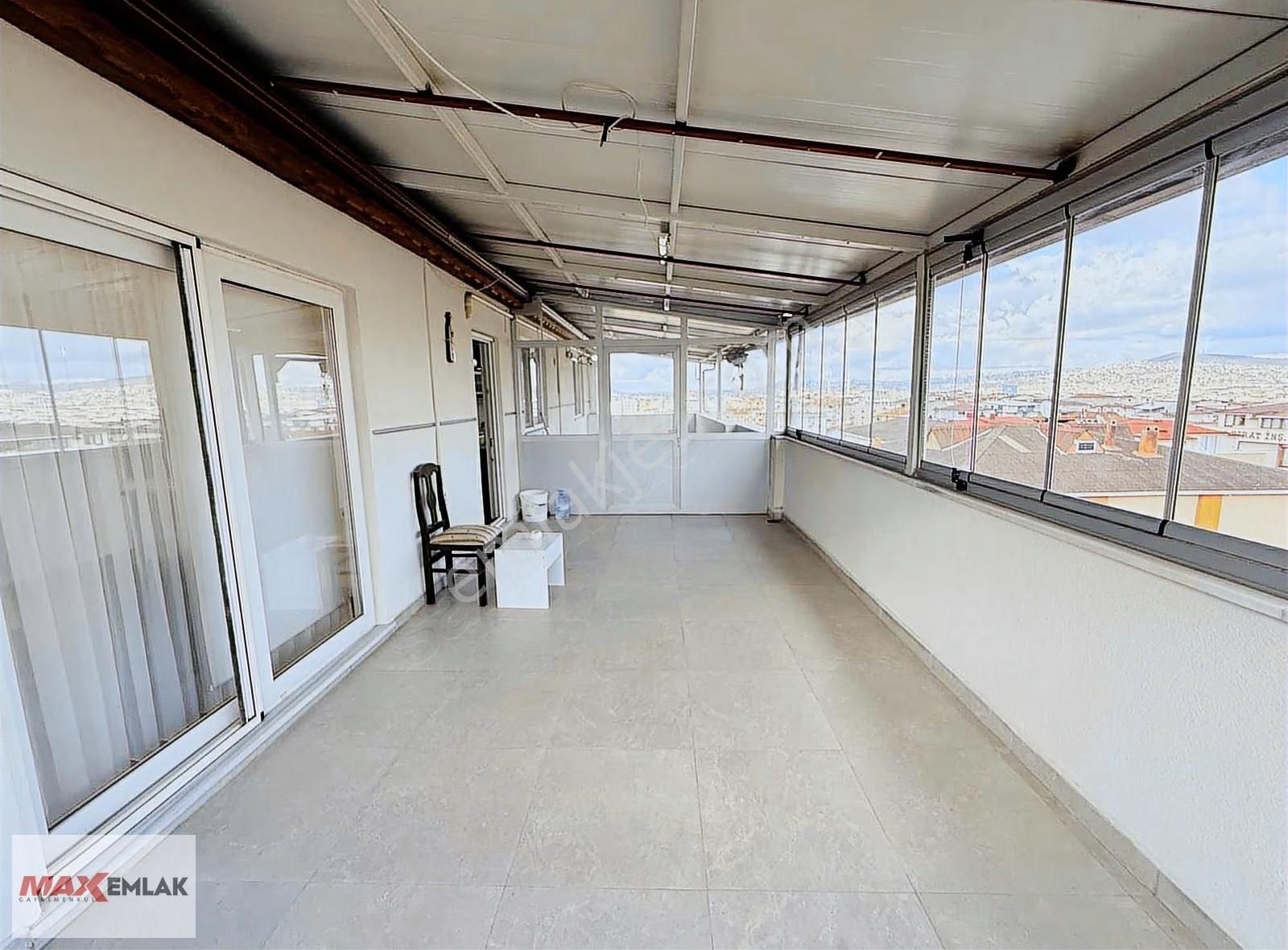 Tuzla Cad Yakın İki Aileye Uygun İskanlı 260m2 4+1 Ara Kat - Görsel 21