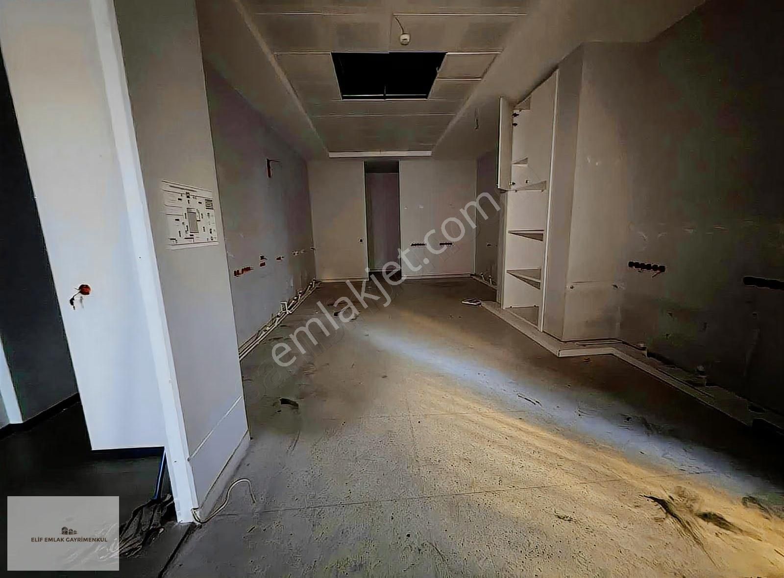 Elif Emlaktan Kiralık 260 M2 Giriş Dükkan Mağaza - Görsel 21