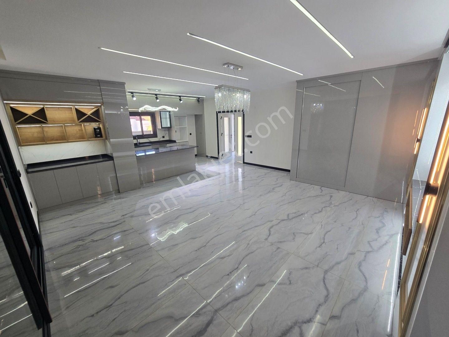 Akbük Merkezde Benzersiz Lüks Özel Havuzlu, Yerden Isıtmalı 4+1 Müstakil Villa - Görsel 2