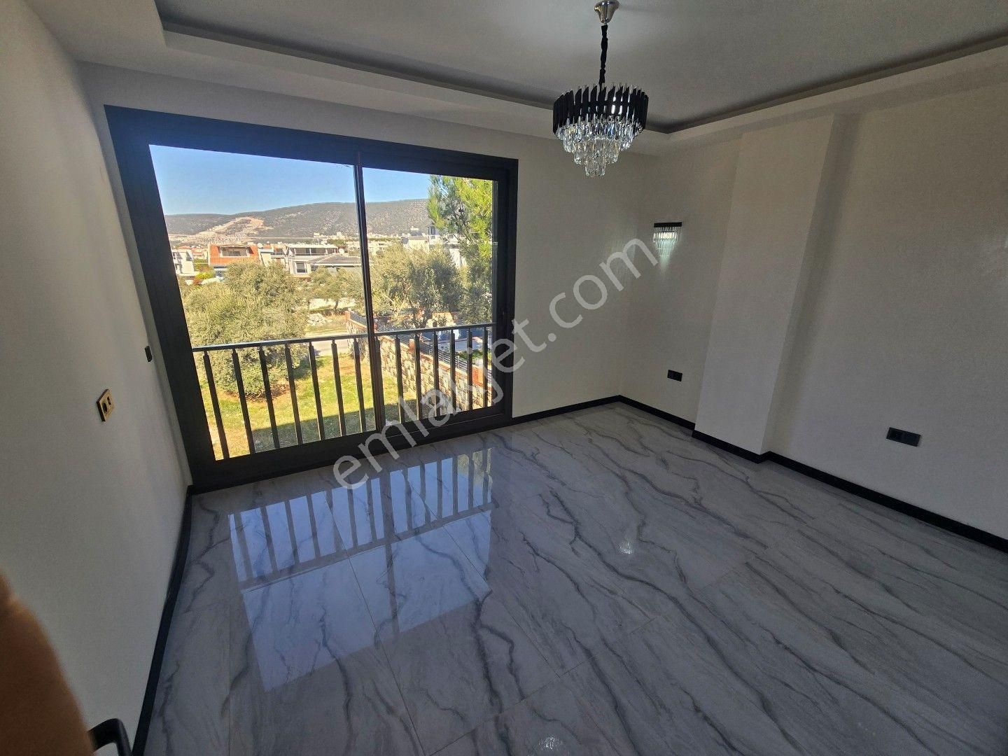 Akbük Merkezde Benzersiz Lüks Özel Havuzlu, Yerden Isıtmalı 4+1 Müstakil Villa - Görsel 16