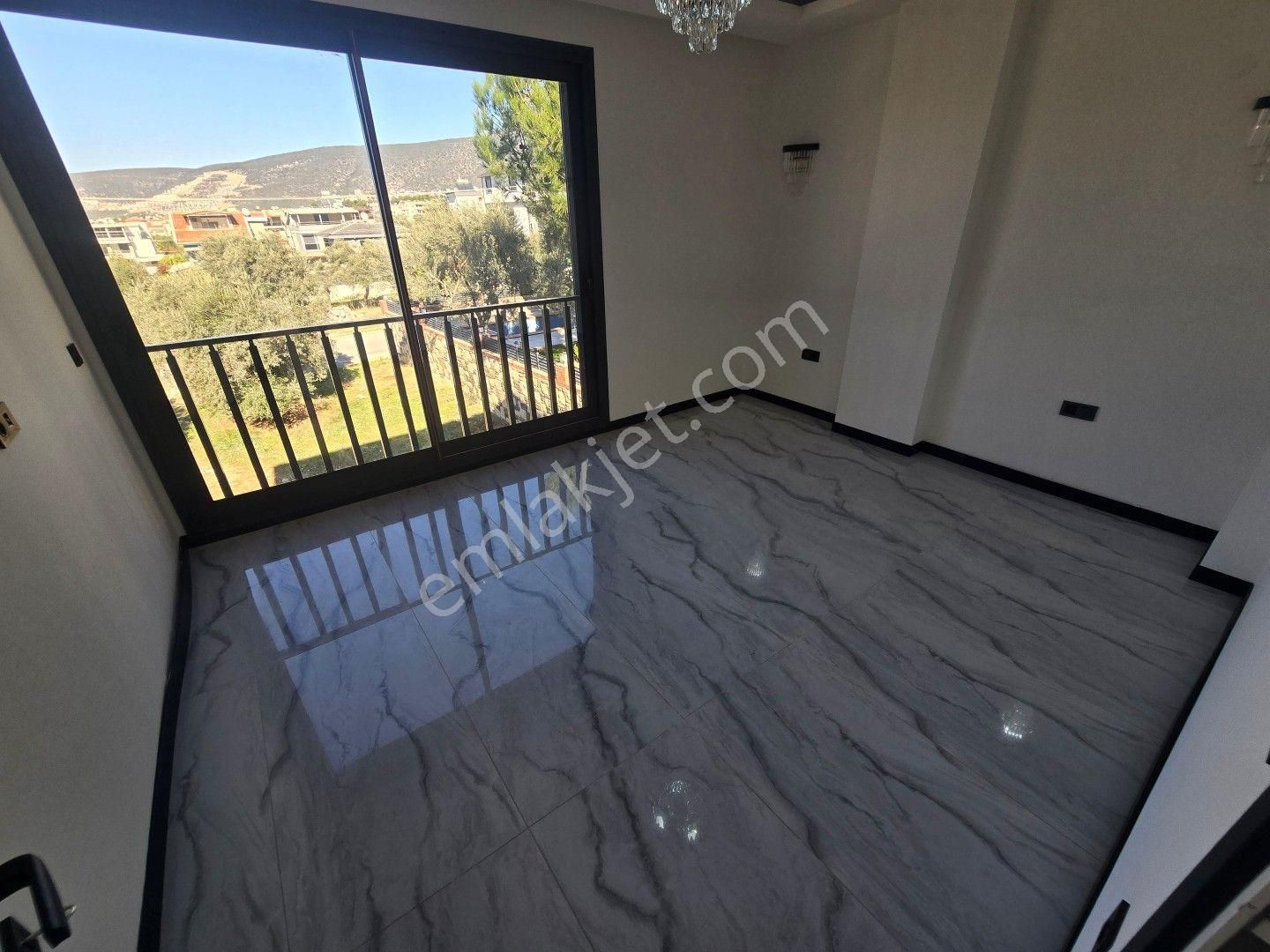 Akbük Merkezde Benzersiz Lüks Özel Havuzlu, Yerden Isıtmalı 4+1 Müstakil Villa - Görsel 15