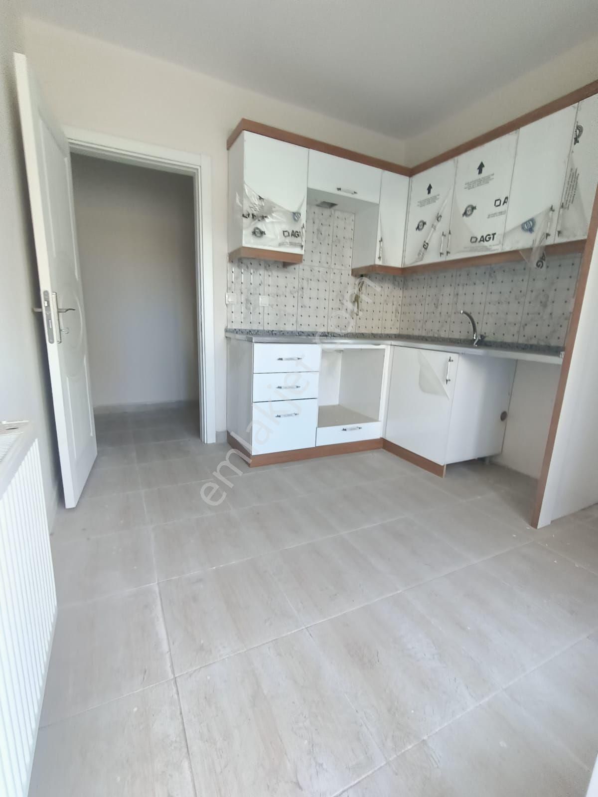 İzmir Torbalı Ayrancılar Merkezde Acill Satılık Sıfır Arakat Daire 2+1 - Görsel 4