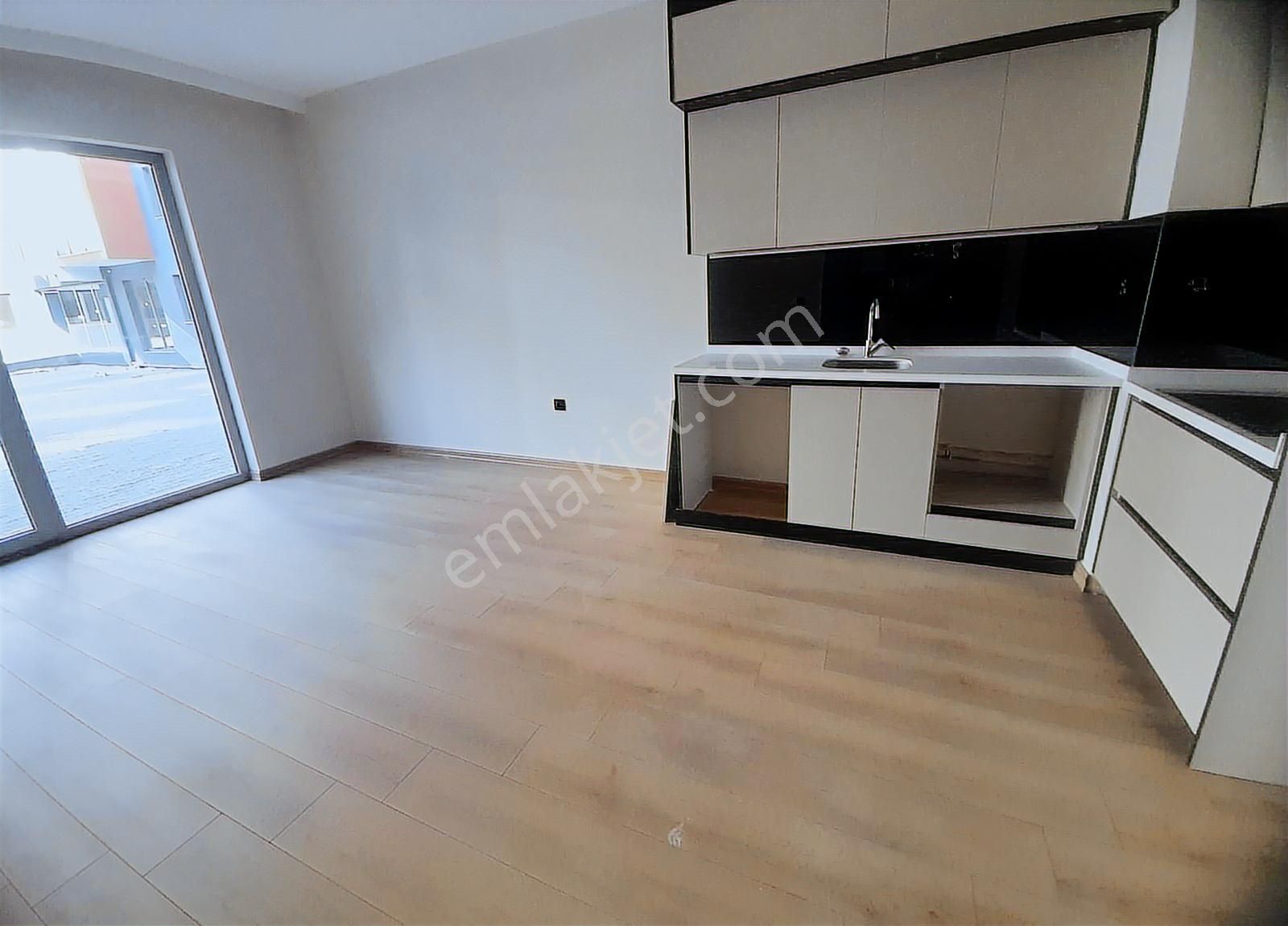 Törekent'de Metro-hastane-okul Karşısı Sıfır 1+1 Daire - Görsel 11