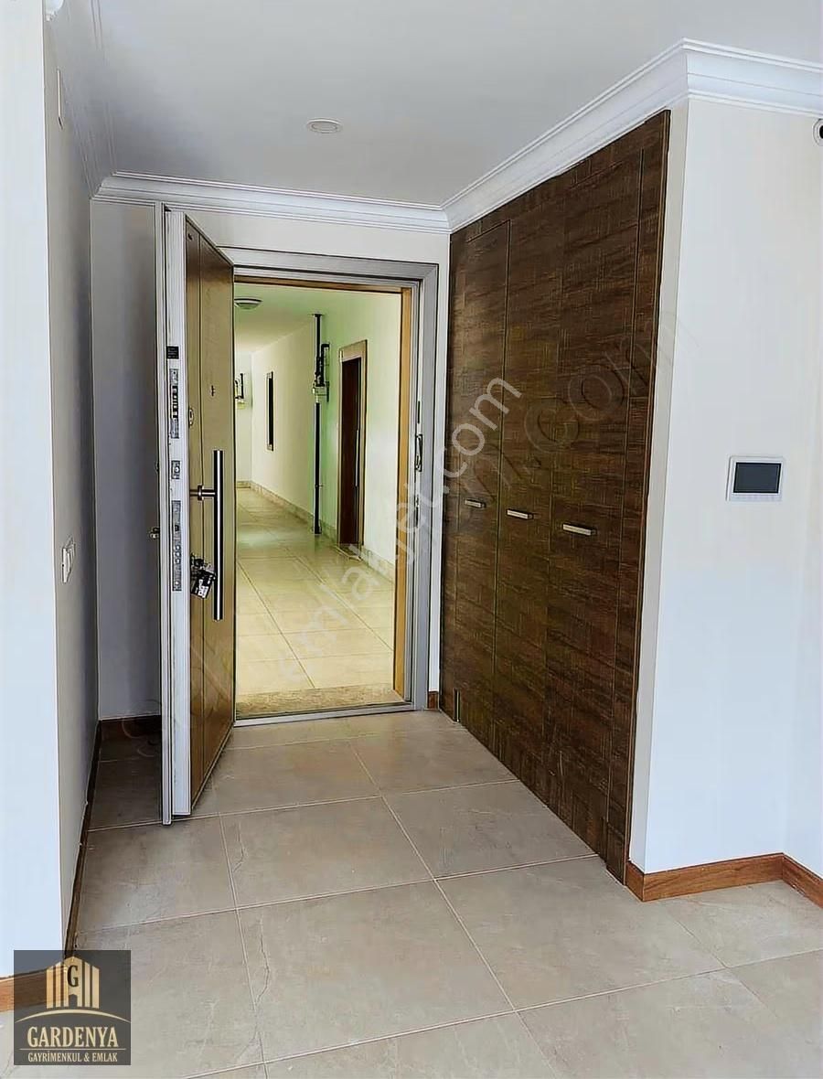 Havuzlu Site De Kiralık 3+1 Daire - Görsel 9