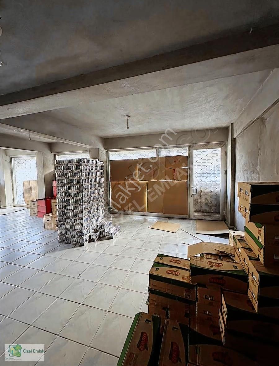 Özel Emlak'tan Krediye Uygun Köşe Başı Satılık Dükkan - Görsel 2
