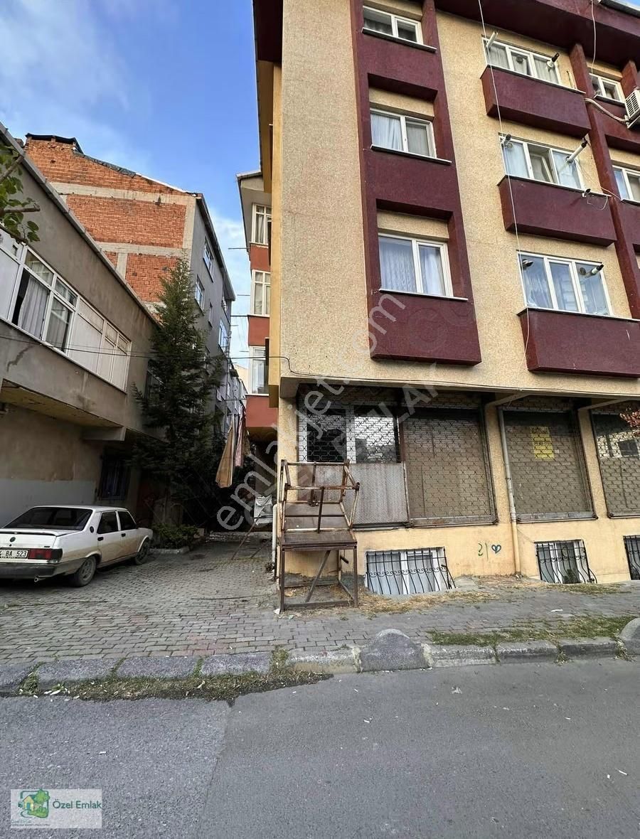 Özel Emlak'tan Krediye Uygun Köşe Başı Satılık Dükkan - Görsel 4