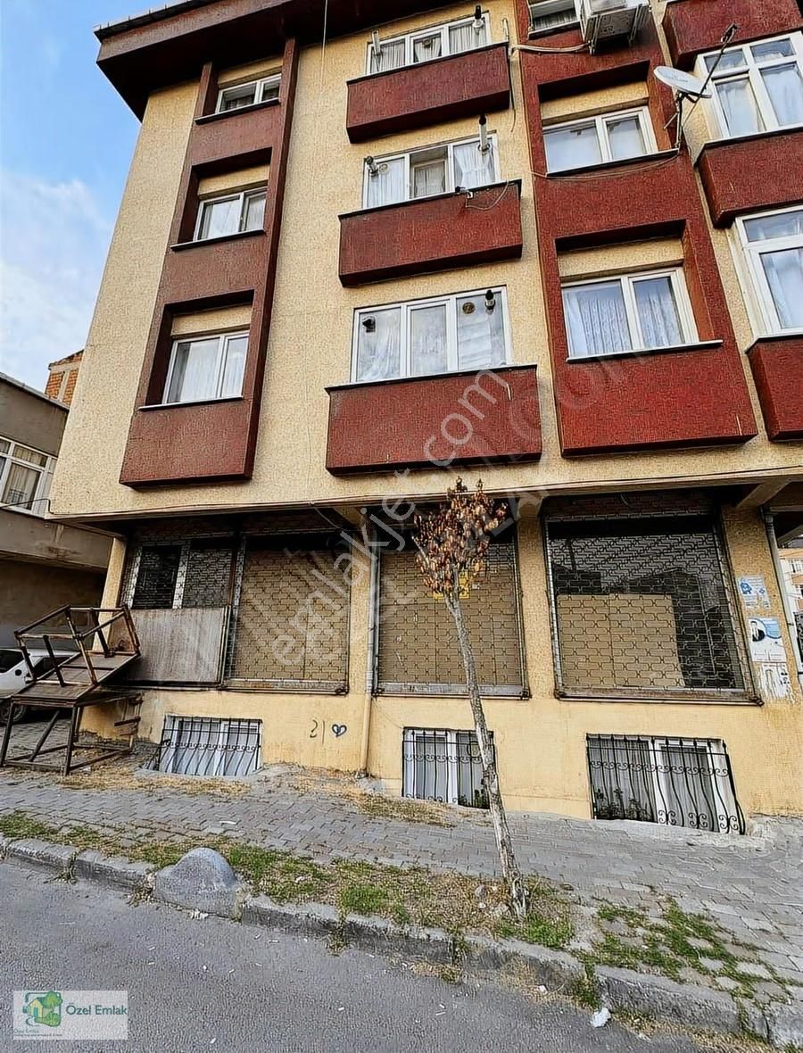 Özel Emlak'tan Krediye Uygun Köşe Başı Satılık Dükkan - Görsel 3