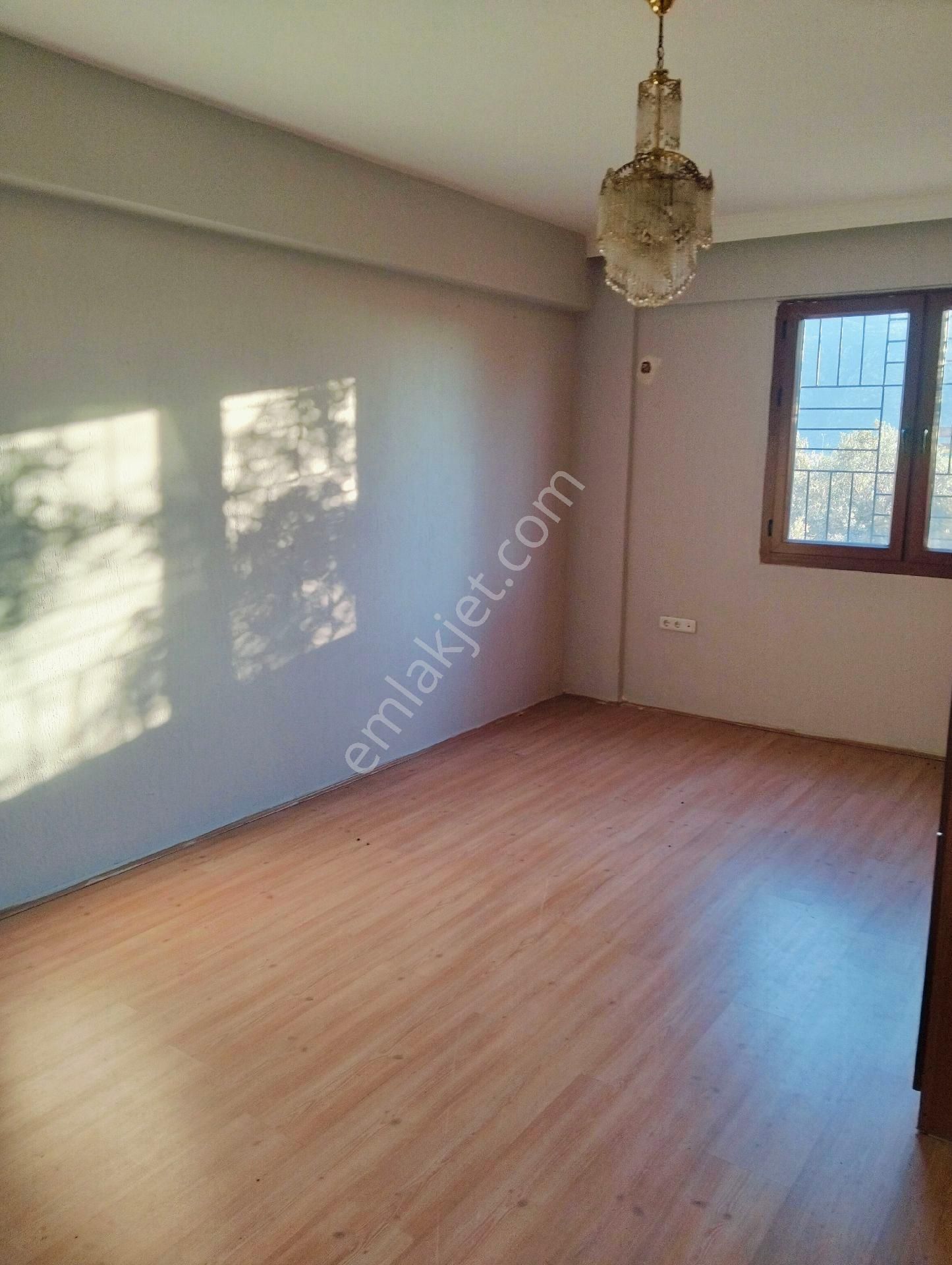 Karaçulhada Kiralık Geniş 2+1 Daire - Görsel 23