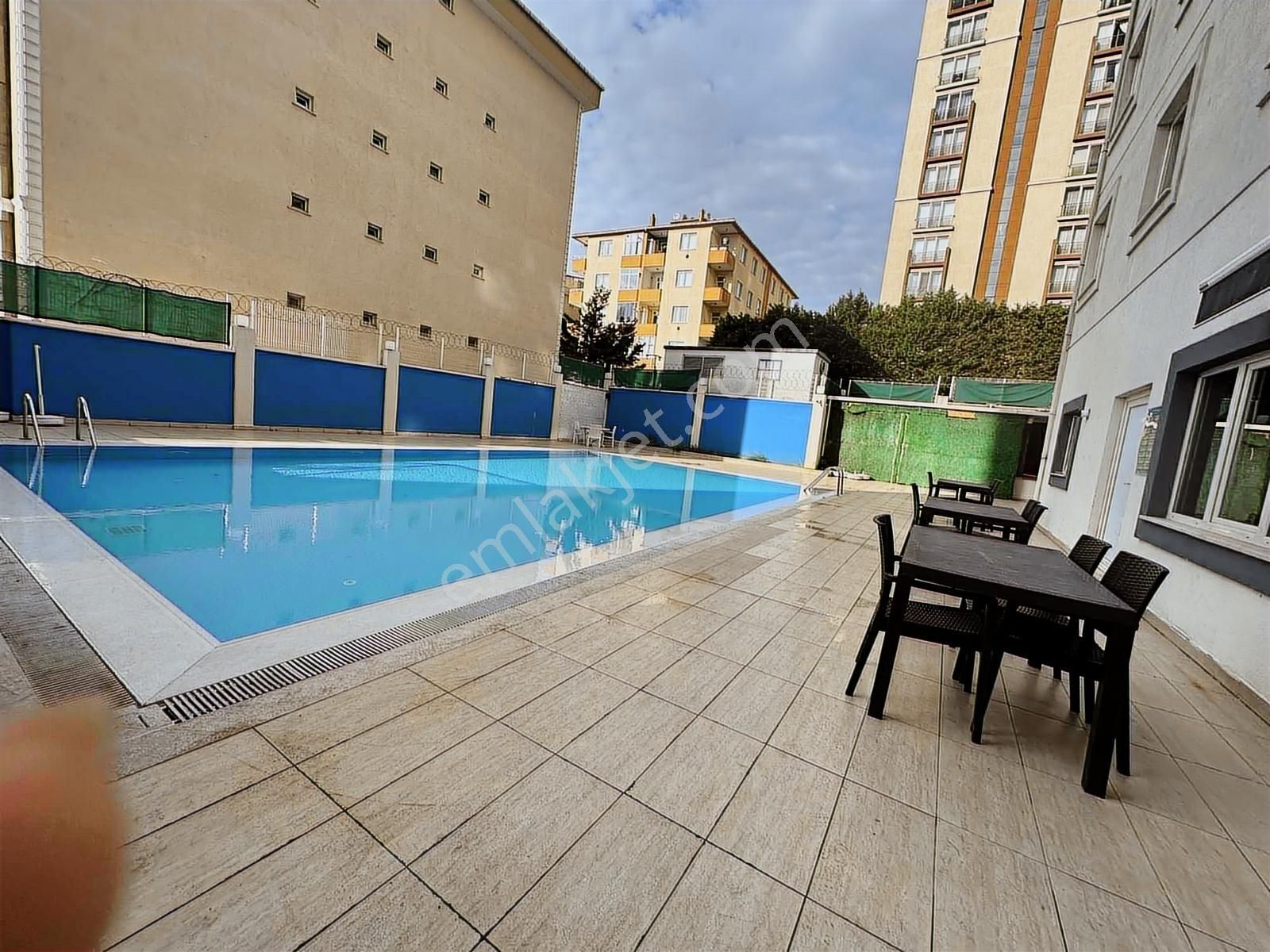 Yakut Sitesinde Büyük M2 Ferah 3 +1 Daire Şansı