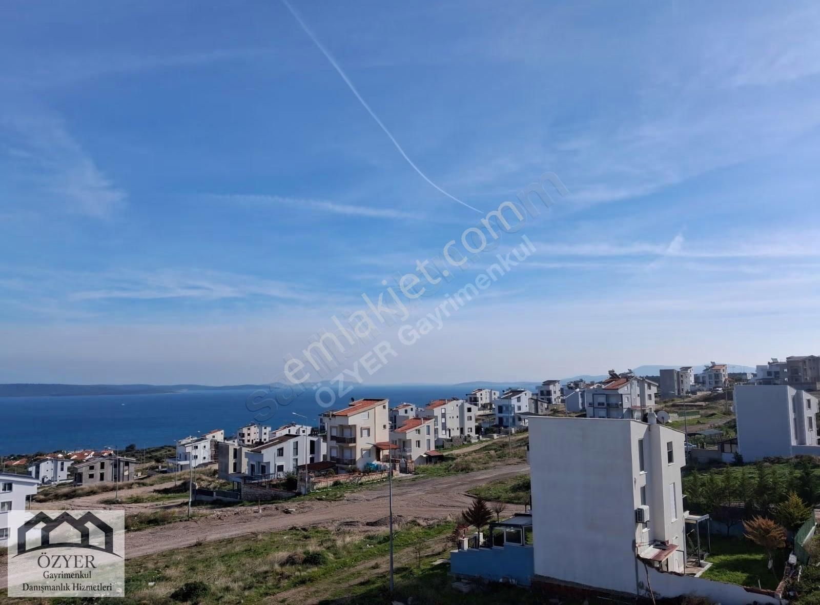 Mordogan Kamukentte Köşe 2.5 Kat Vılla Imarlı Satılık Arsa - Görsel 4