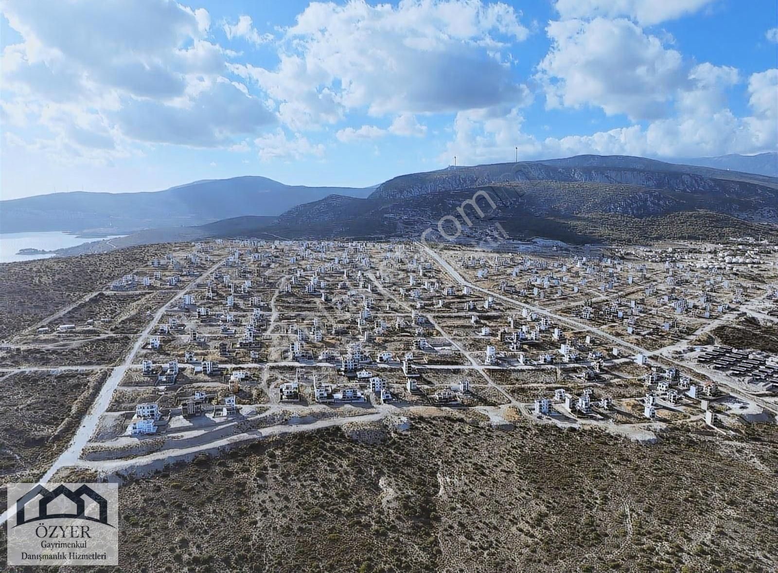 Mordogan Kamukentte Köşe 2.5 Kat Vılla Imarlı Satılık Arsa - Görsel 19