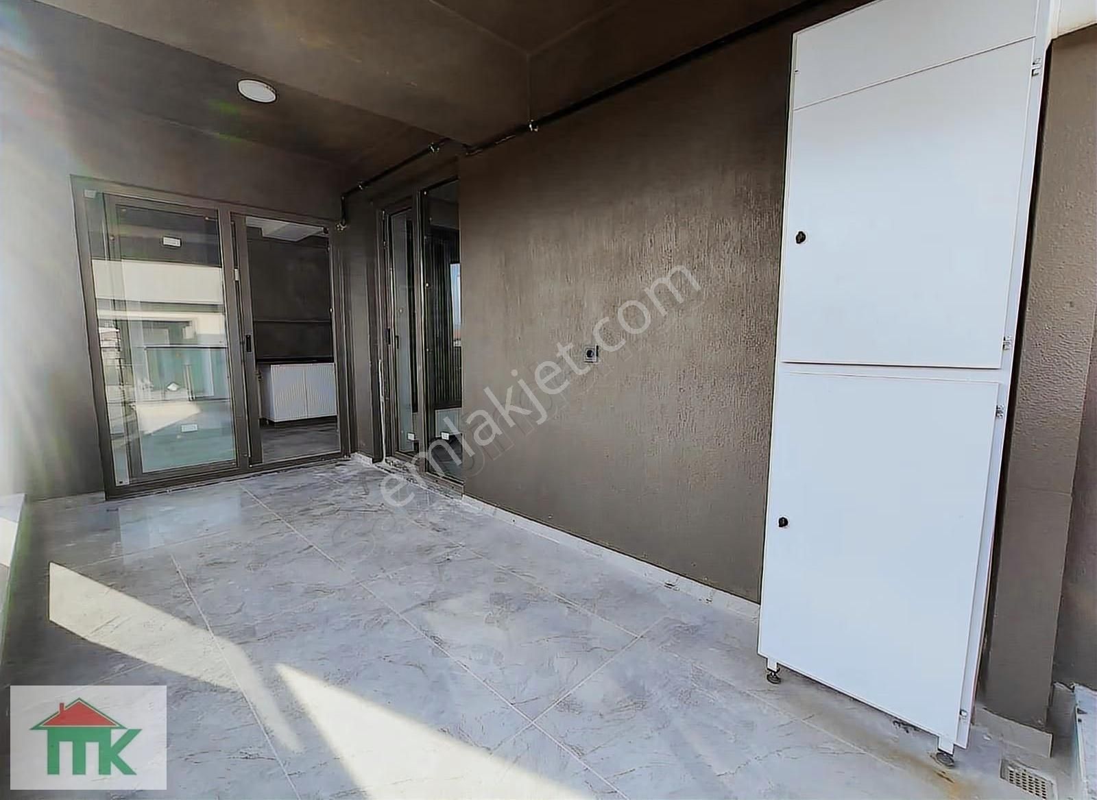 Fatih'de Müstakil Tadında 2+1 Ve 3+1 Satılık Daireler - Görsel 14