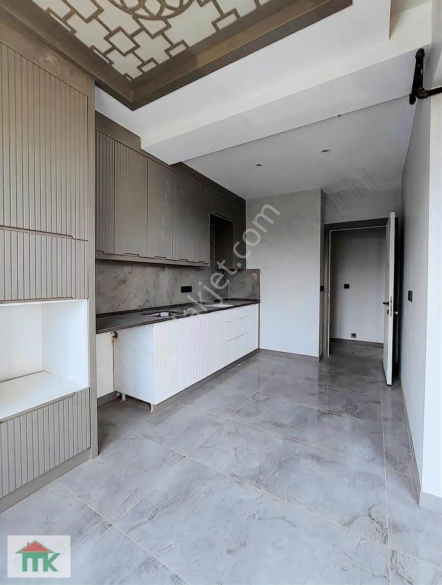 Fatih'de Müstakil Tadında 2+1 Ve 3+1 Satılık Daireler - Görsel 18