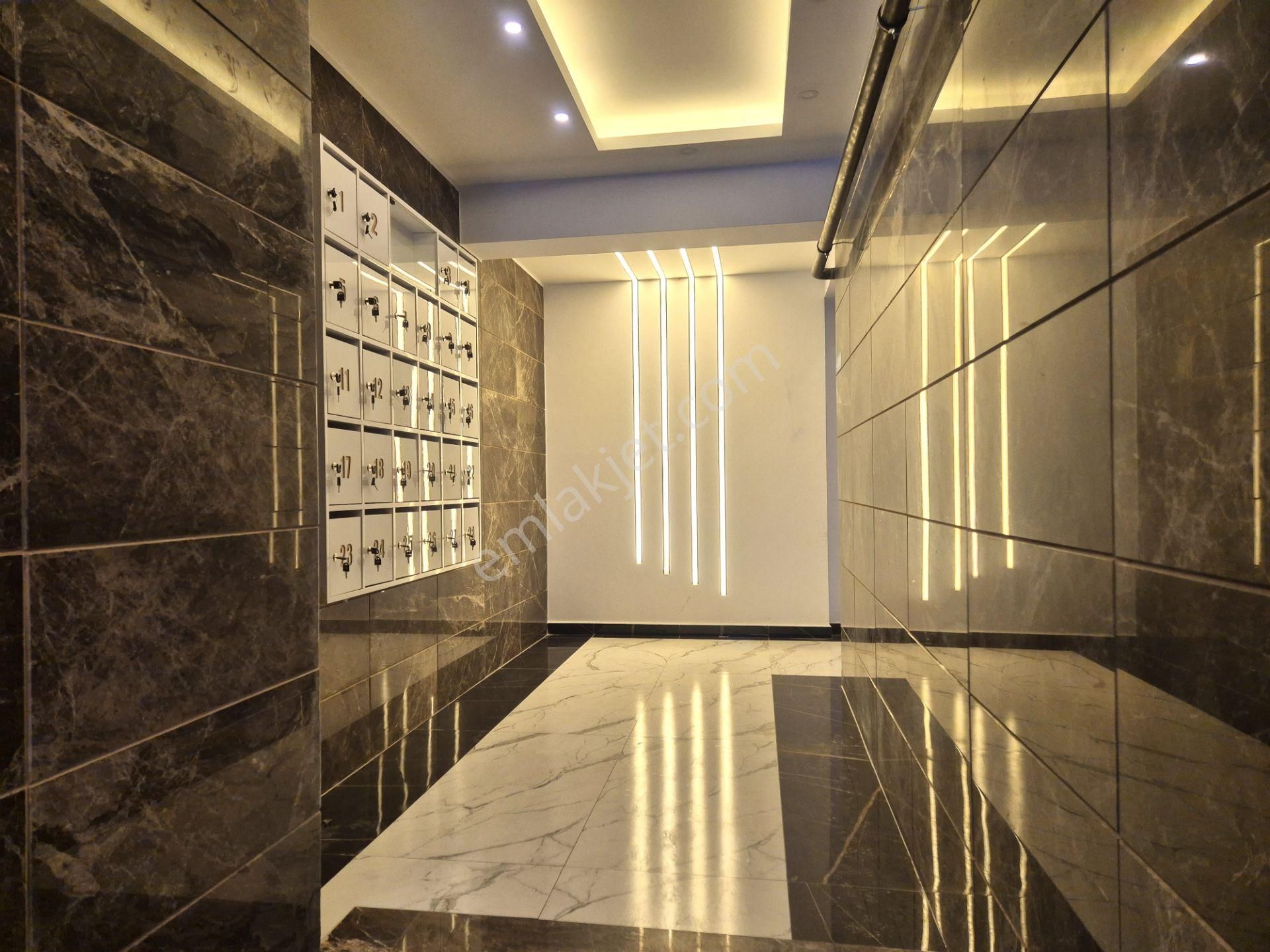 İzmir Bayraklı Manavkuyu Mahallesi Satılık 3+1 Sıfır Daire - Görsel 3