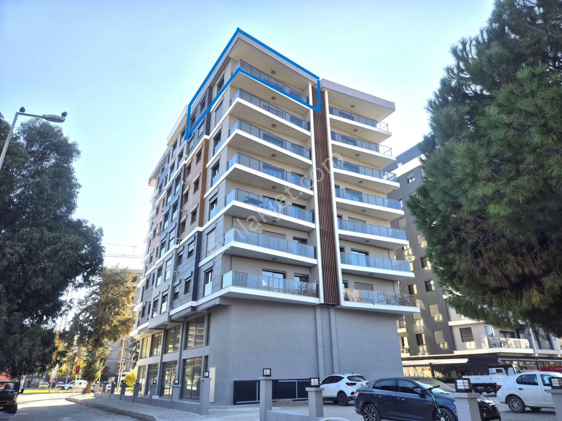 İzmir Bayraklı Manavkuyu Mahallesi Satılık 3+1 Sıfır Daire