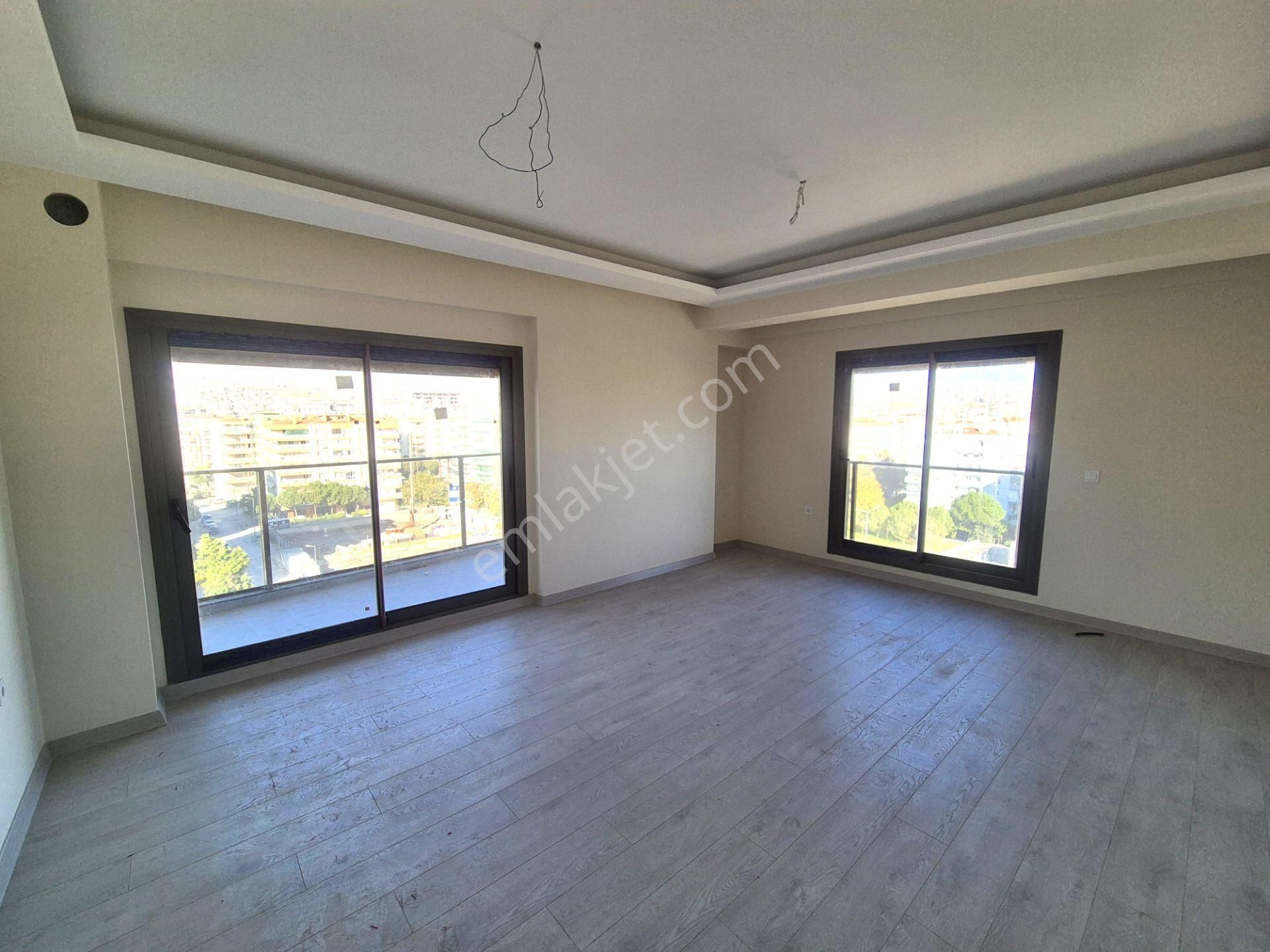 İzmir Bayraklı Manavkuyu Mahallesi Satılık 3+1 Sıfır Daire - Görsel 8