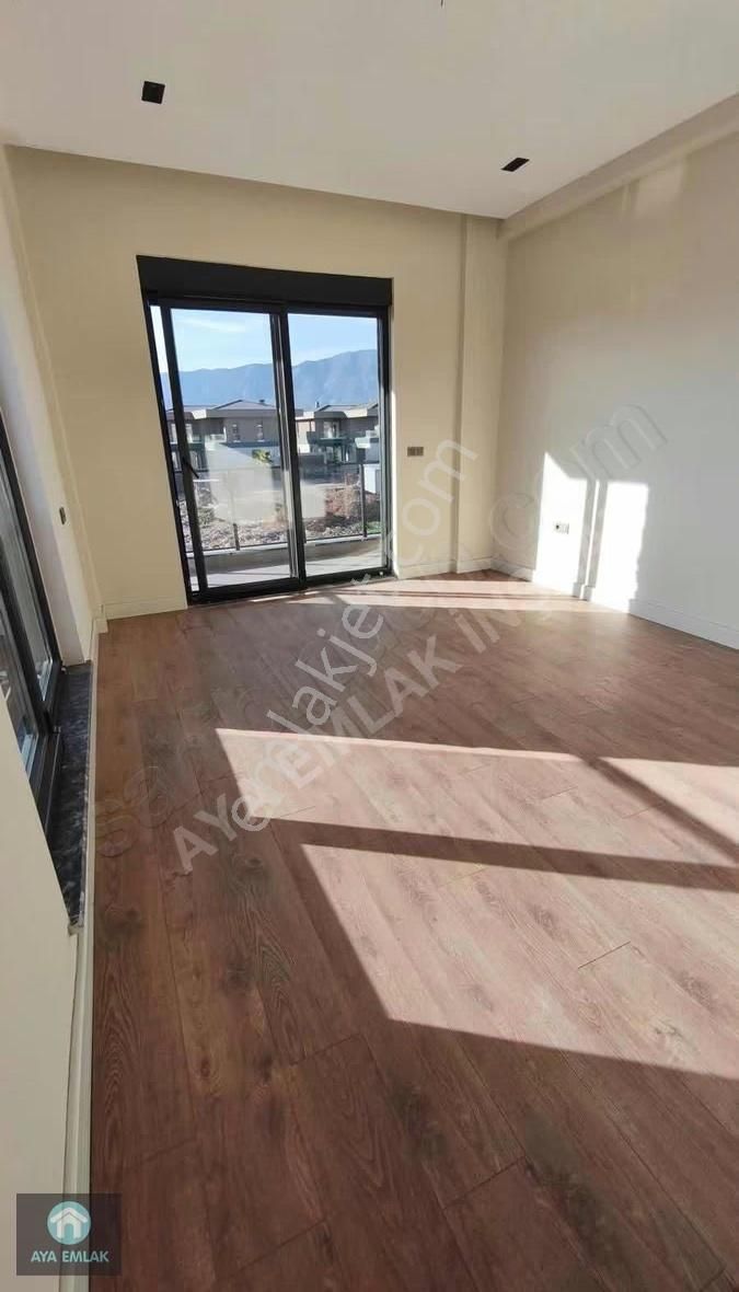 Altınkalede Siteler Bölgesinde Satılık Müstakil Havuzlu Villa - Görsel 31