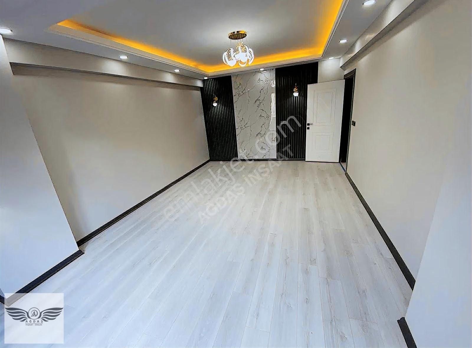 Merkezi Konumda Lüks 3+1 Sıfır İskanlı Daire - Görsel 9
